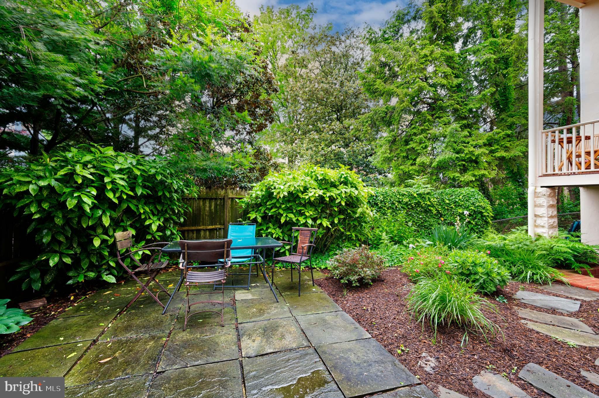 ADMIRAL TERRY - Residential