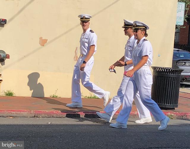 ADMIRAL TERRY - Residential