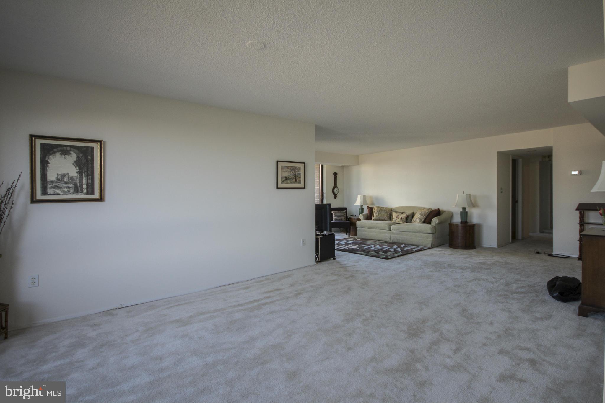 ENCORE OF MCLEAN - Residential