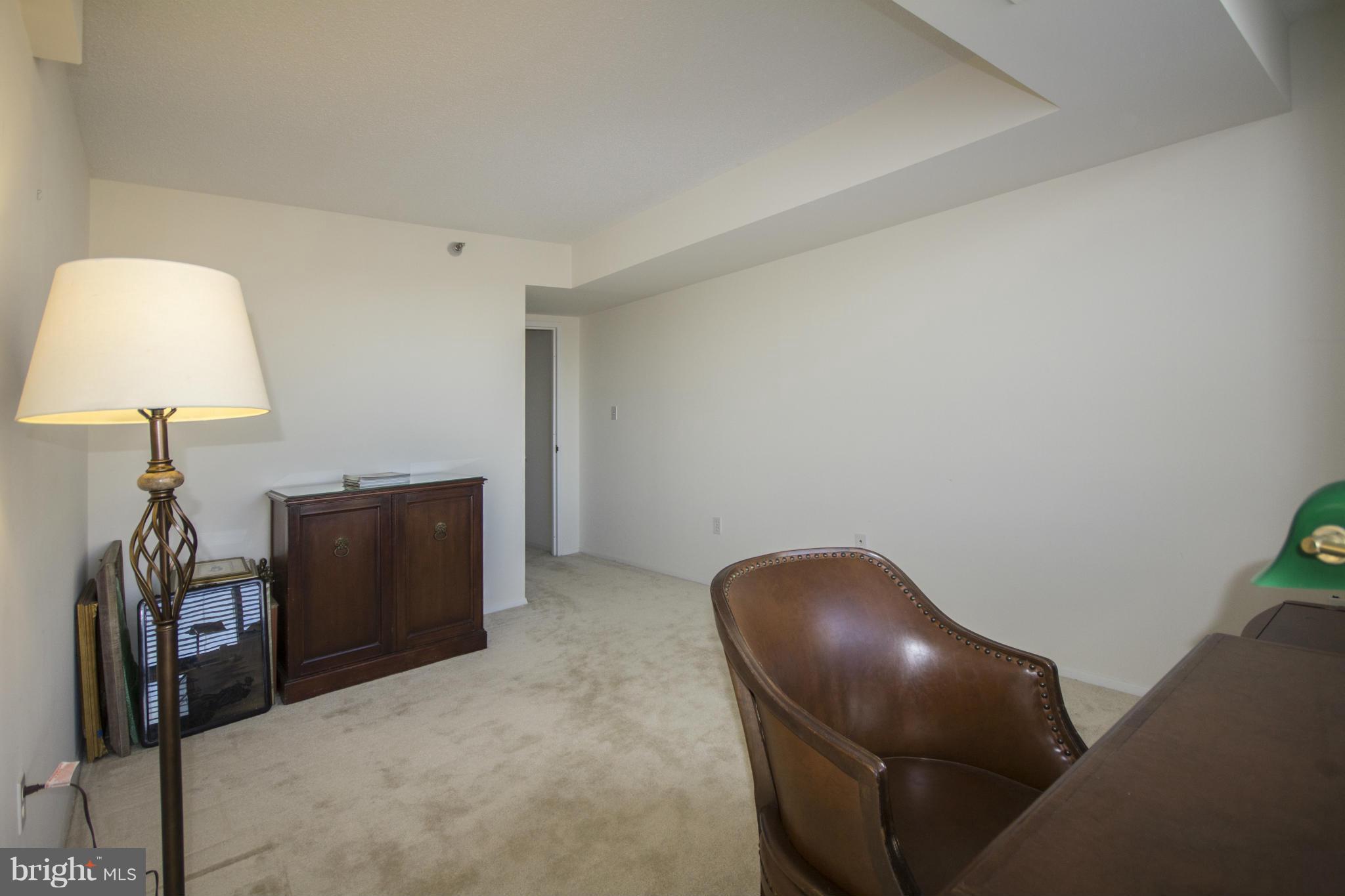 ENCORE OF MCLEAN - Residential