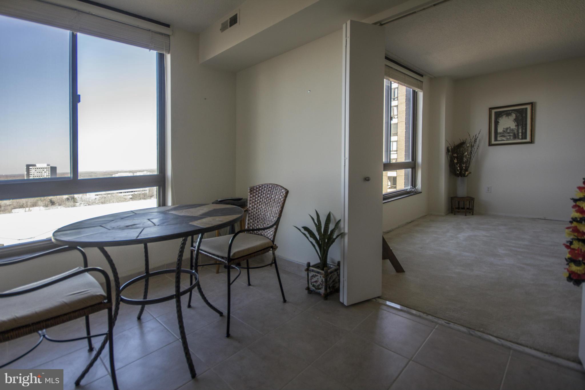 ENCORE OF MCLEAN - Residential