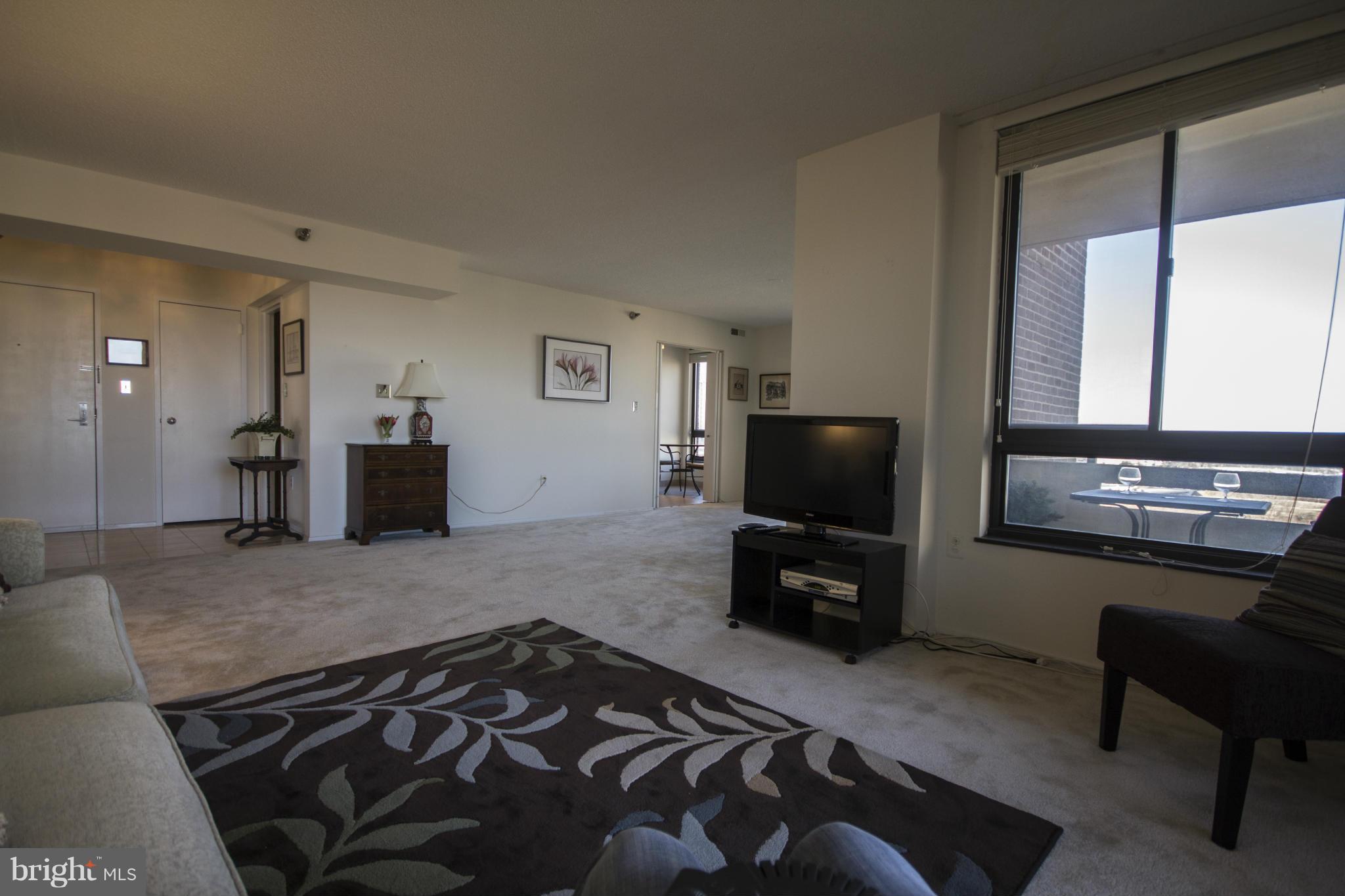 ENCORE OF MCLEAN - Residential