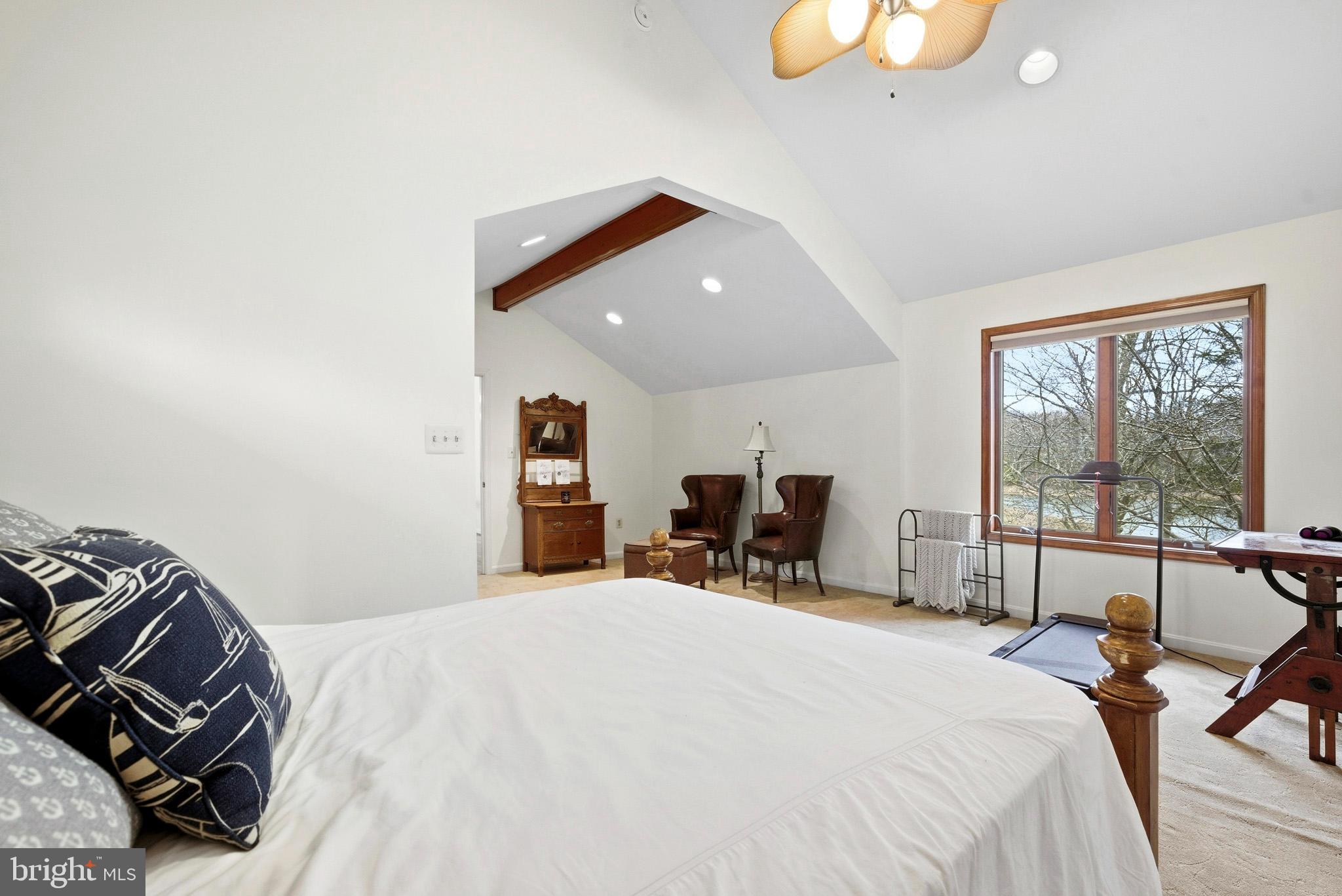 ST LEONARD SHORES - Residential