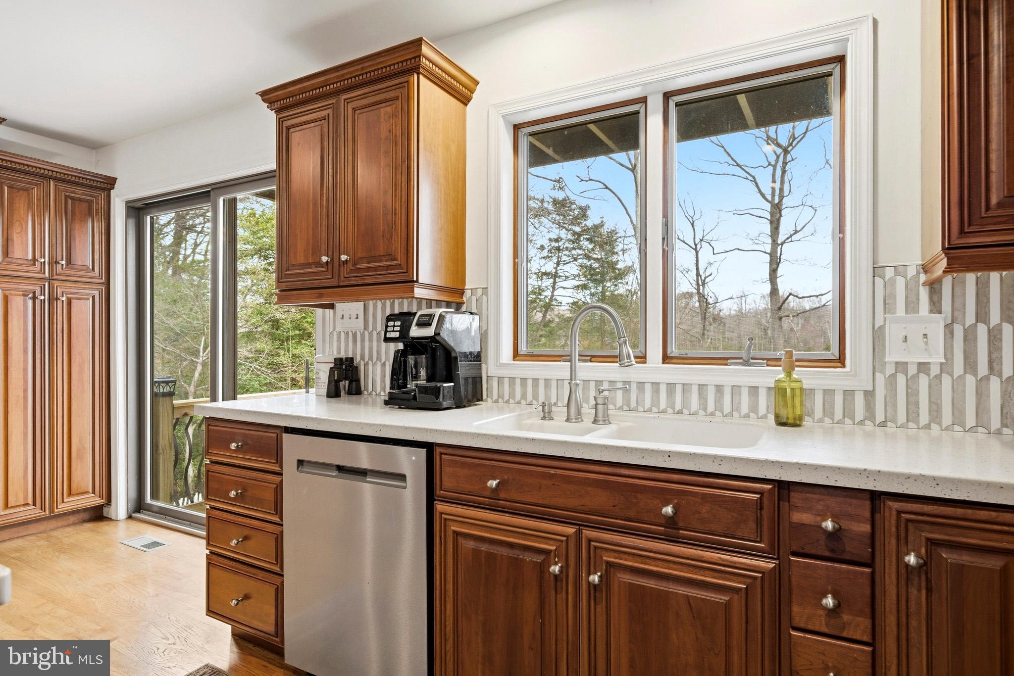 ST LEONARD SHORES - Residential