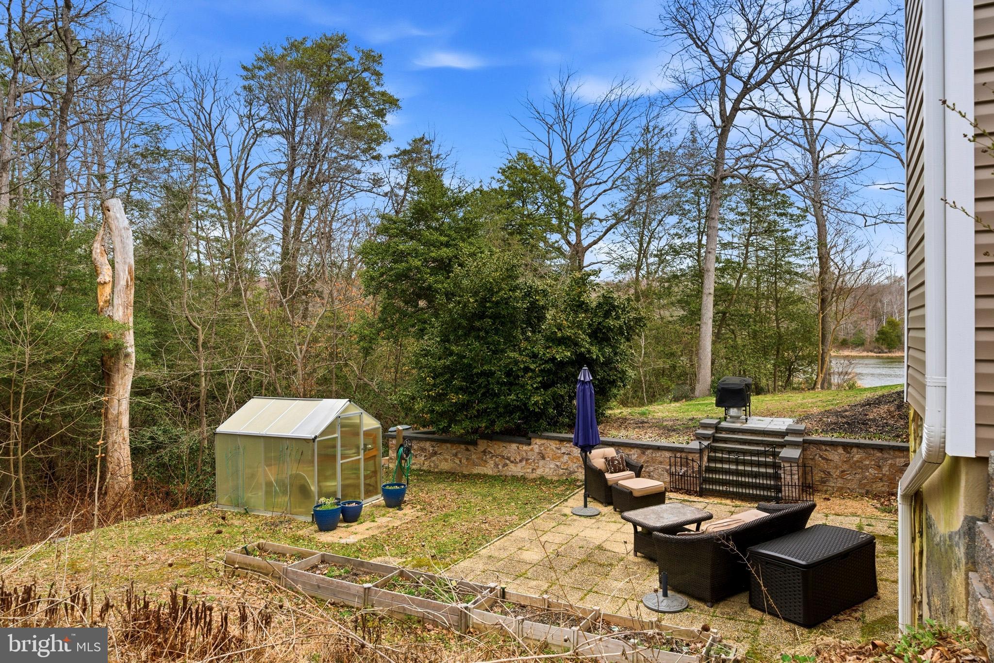 ST LEONARD SHORES - Residential