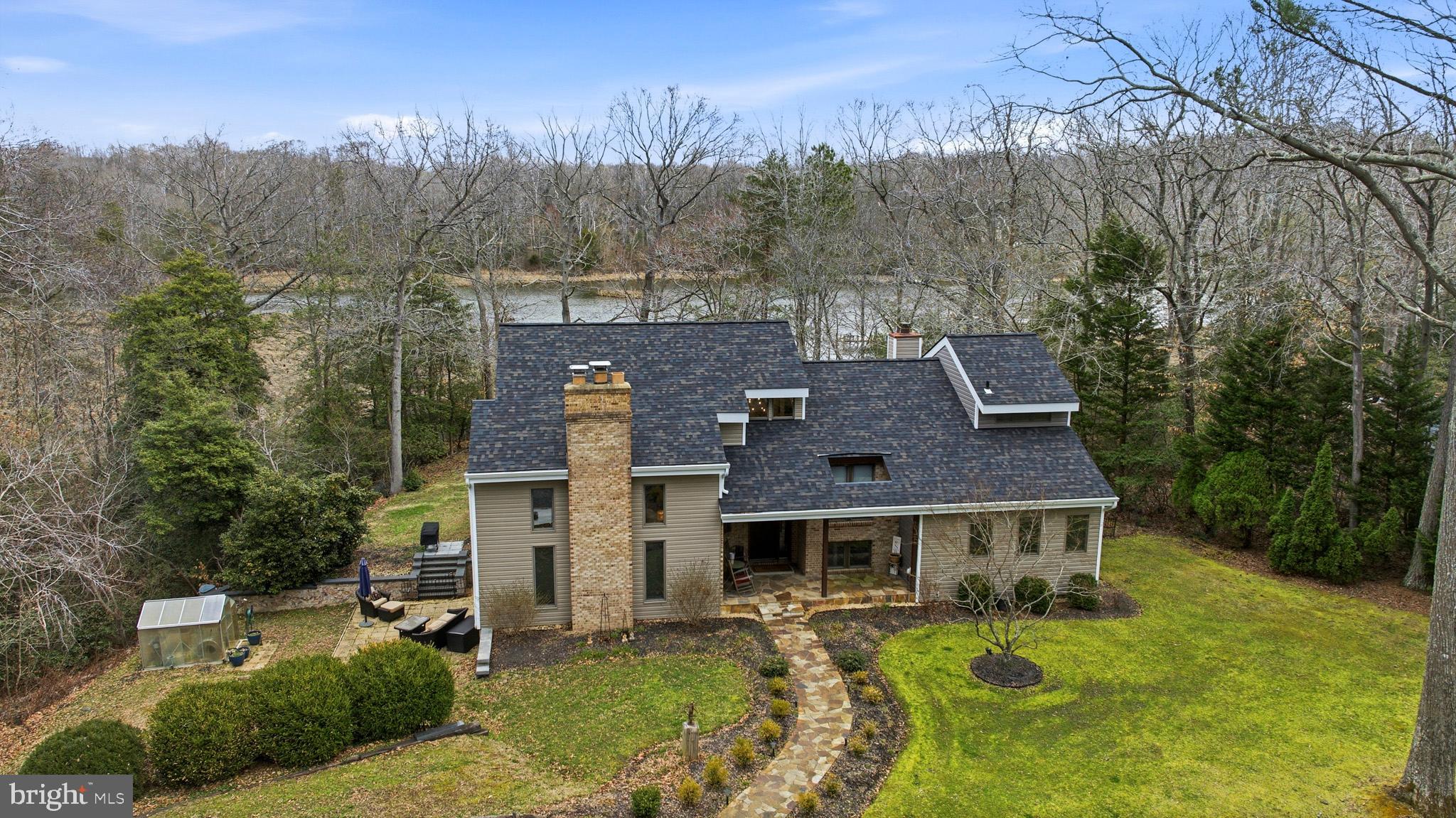 ST LEONARD SHORES - Residential