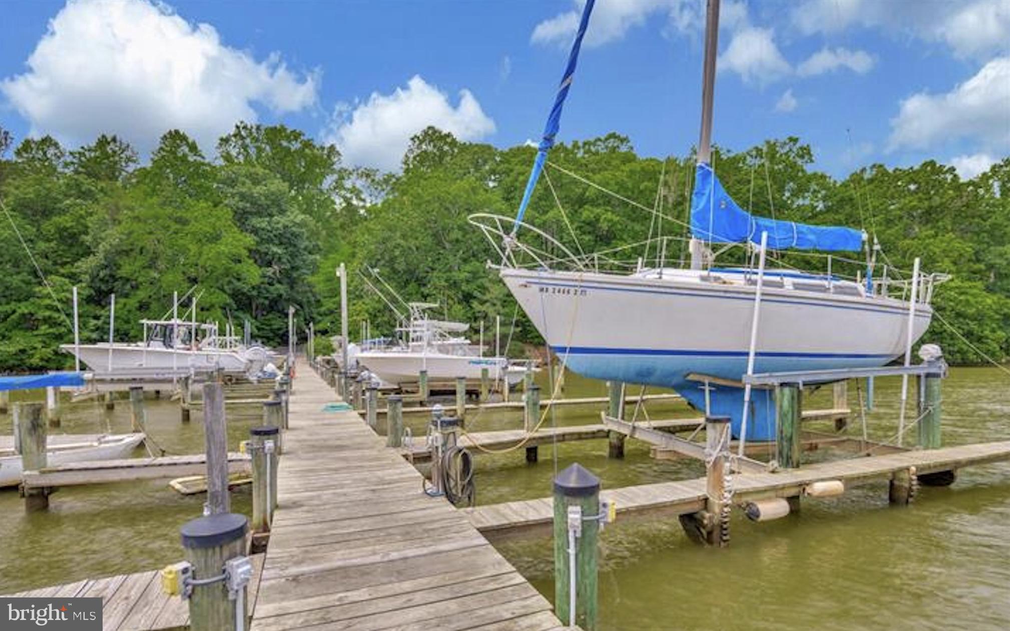 ST LEONARD SHORES - Residential