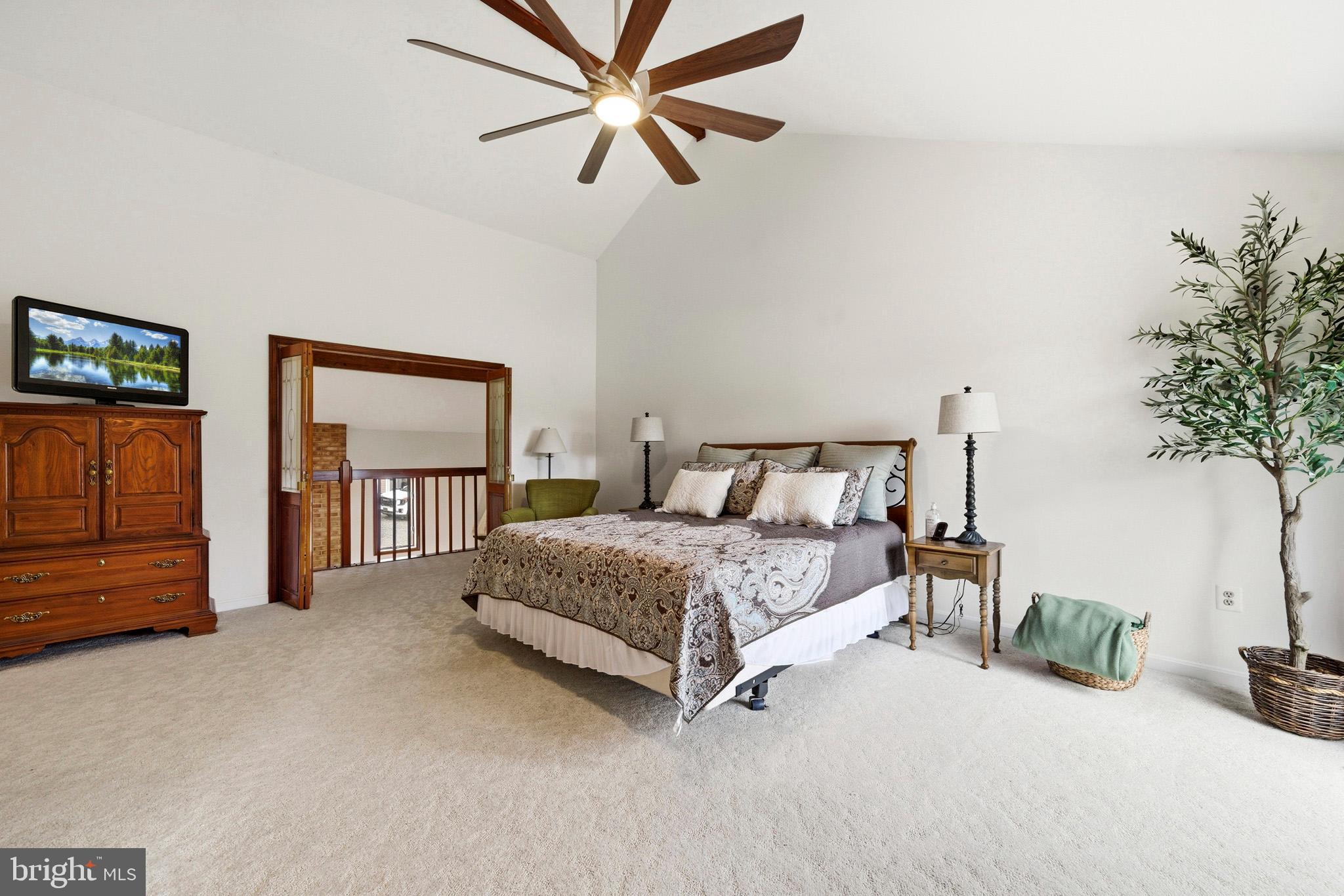 ST LEONARD SHORES - Residential