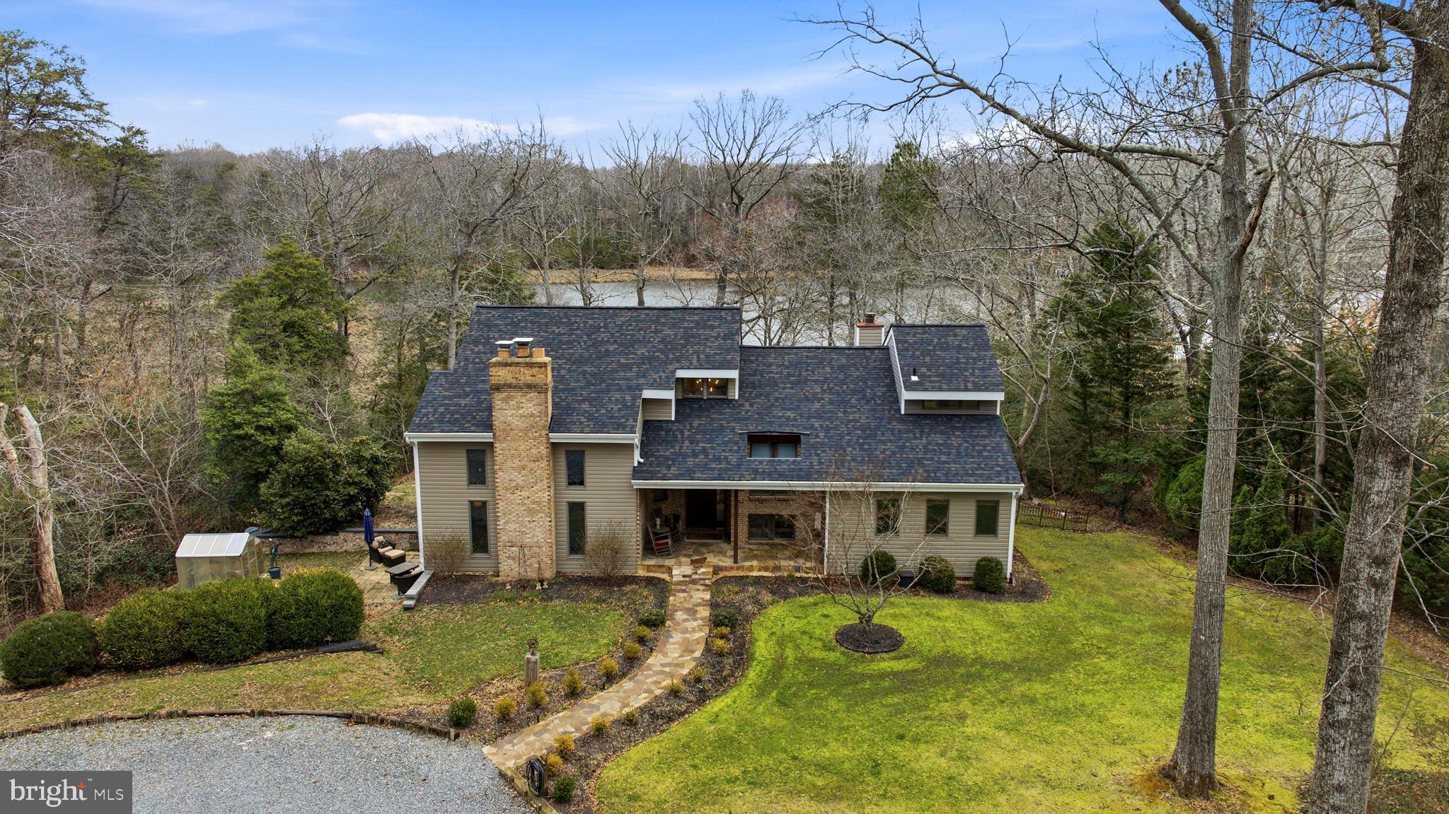 ST LEONARD SHORES - Residential