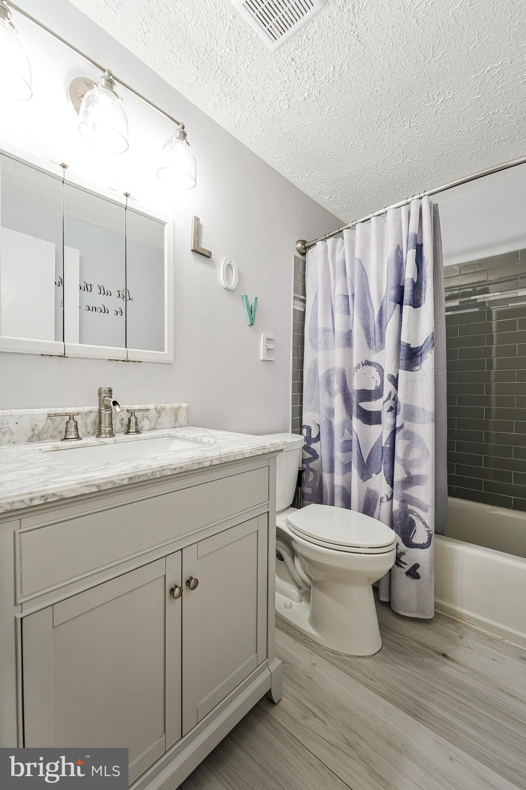 NEWINGTON FOREST - Residential