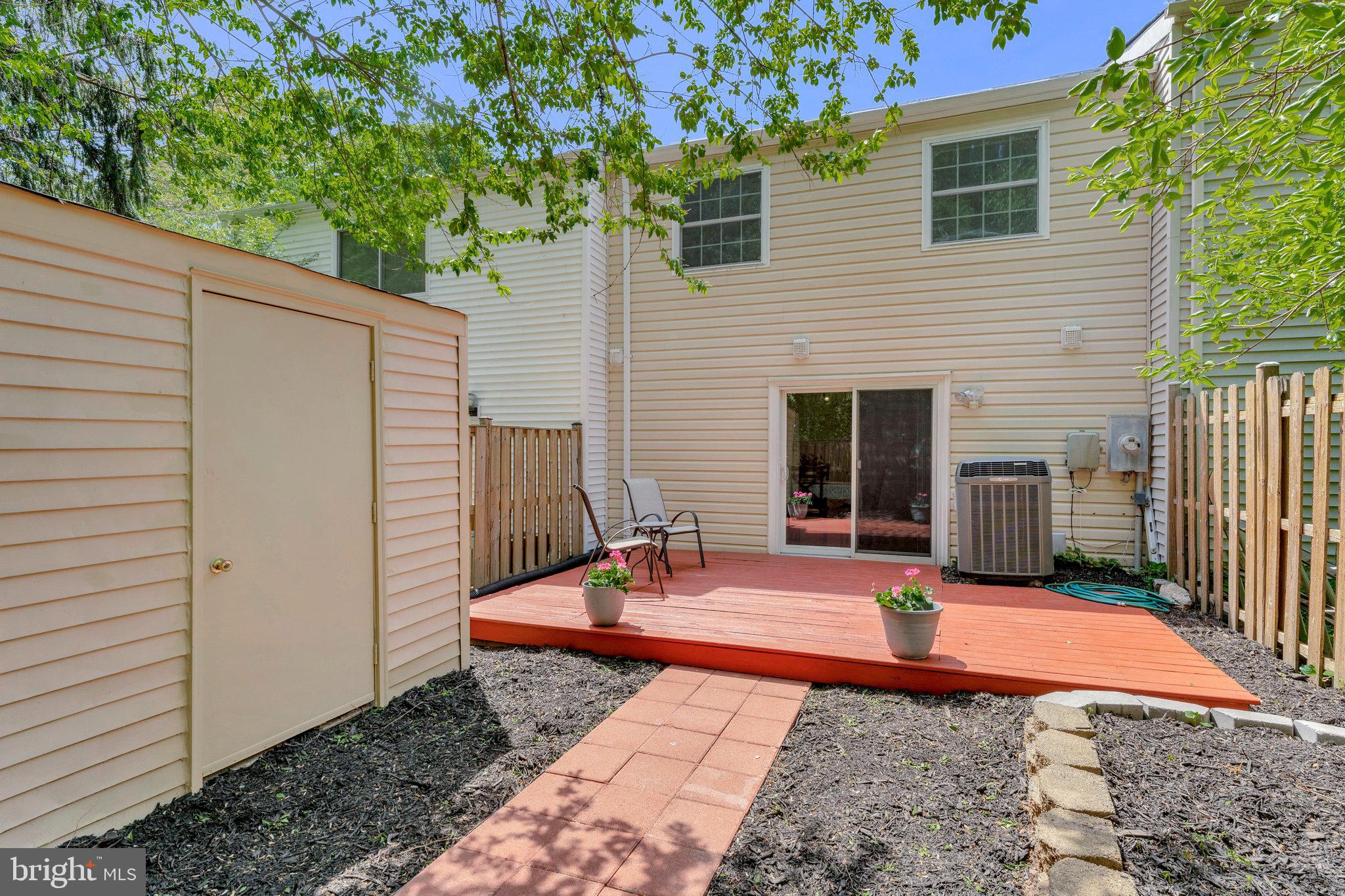 NEWINGTON FOREST - Residential