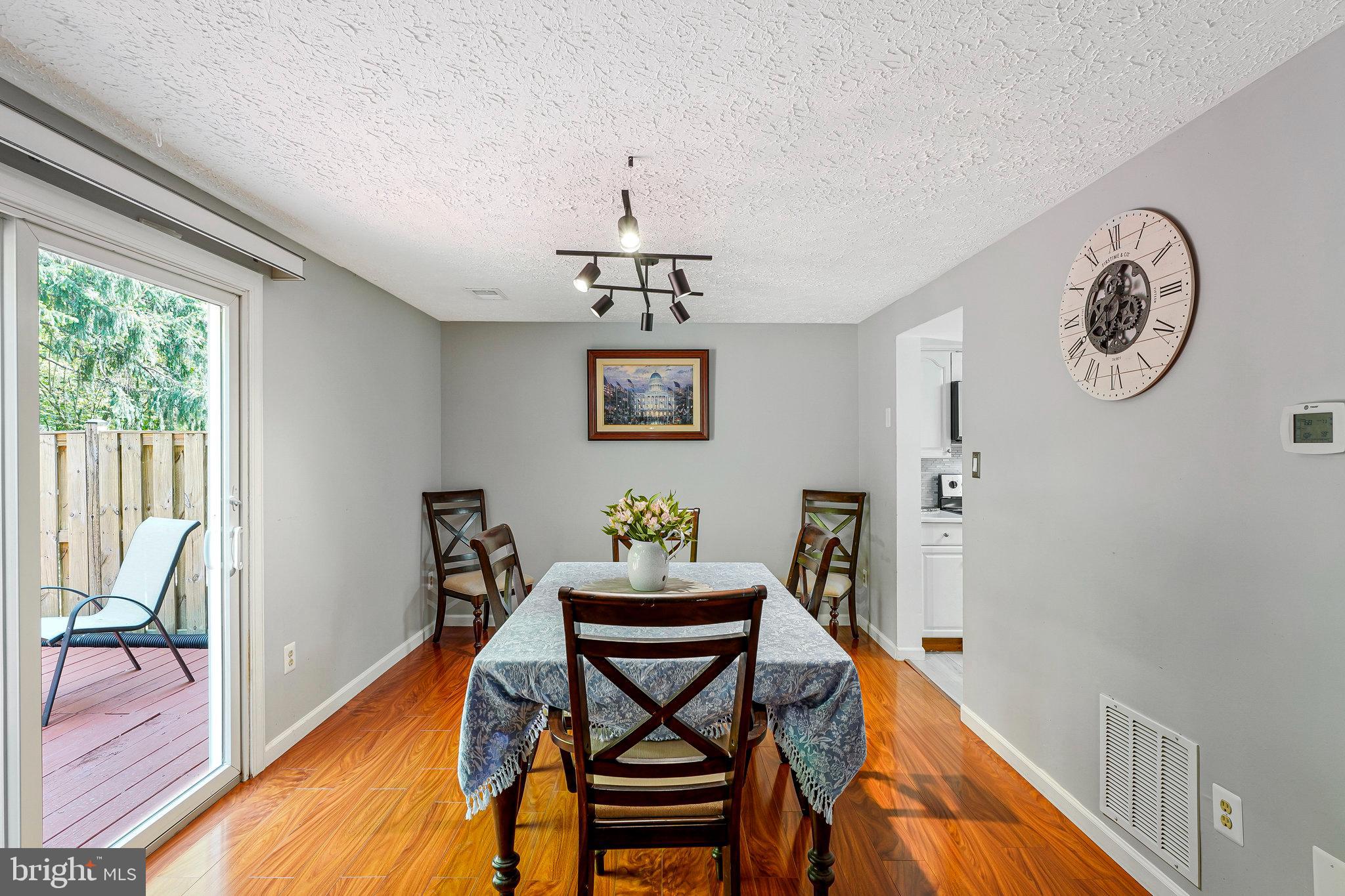 NEWINGTON FOREST - Residential