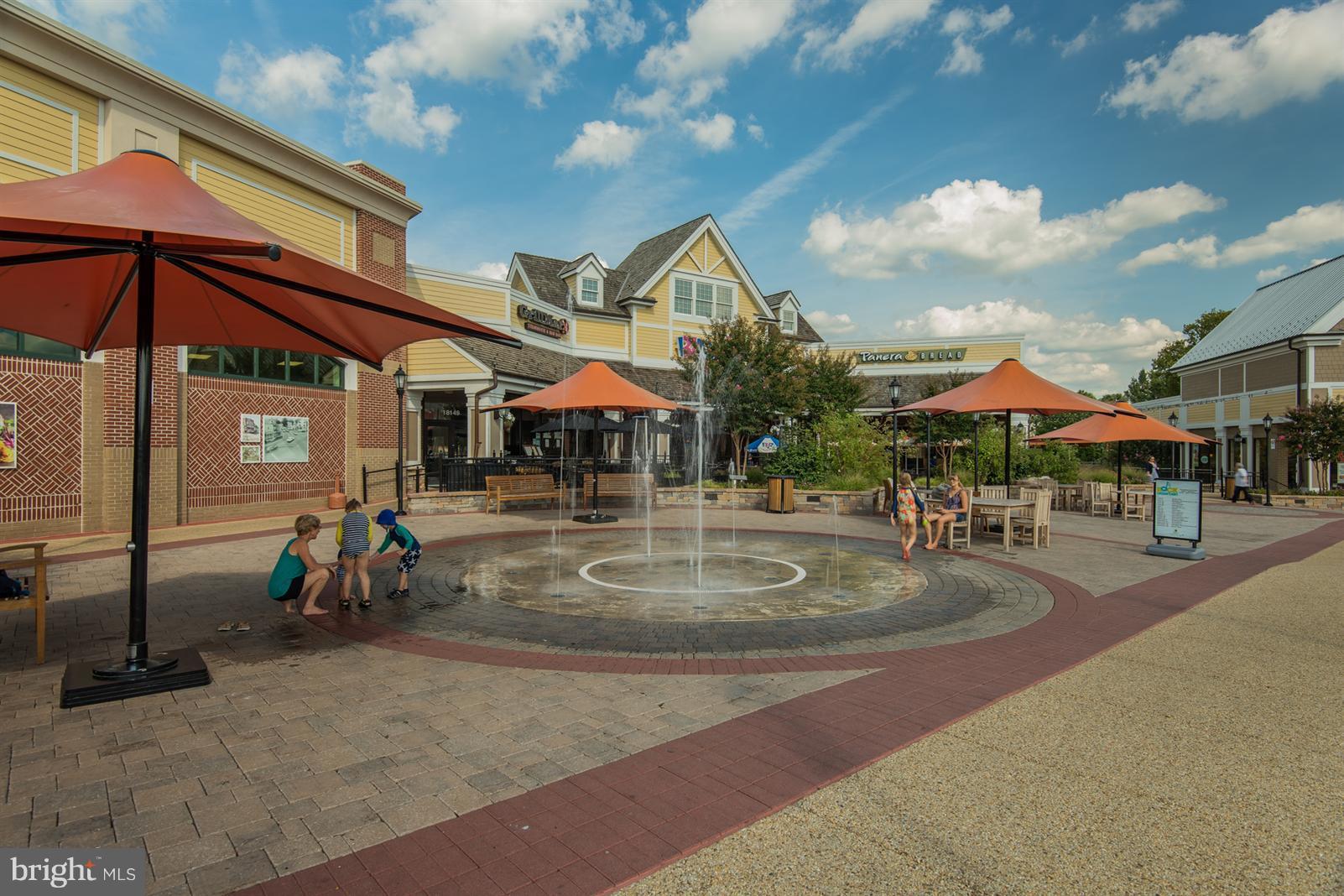 MANOR OAKS - Residential