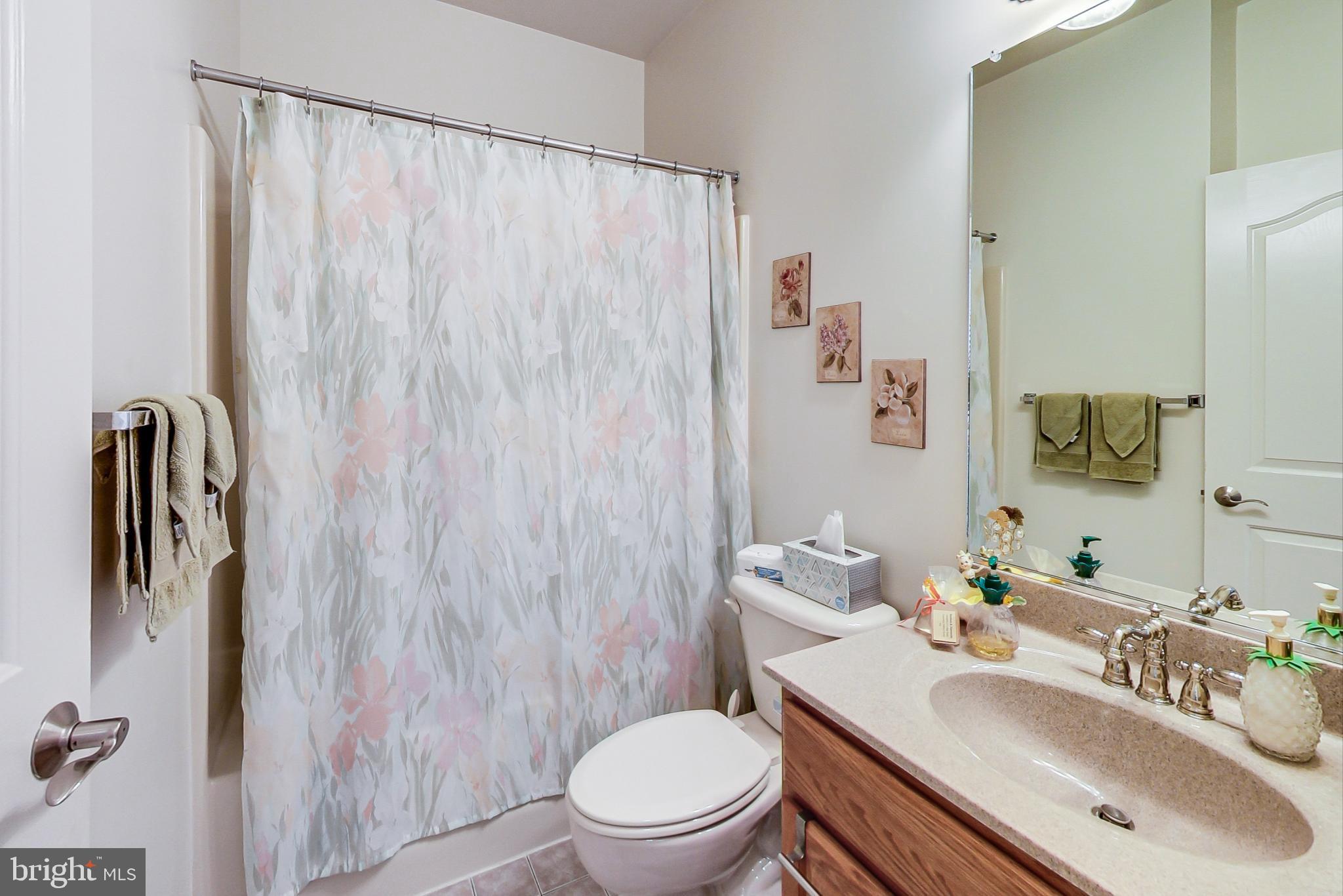 HAWTHORNE GREENE - Residential