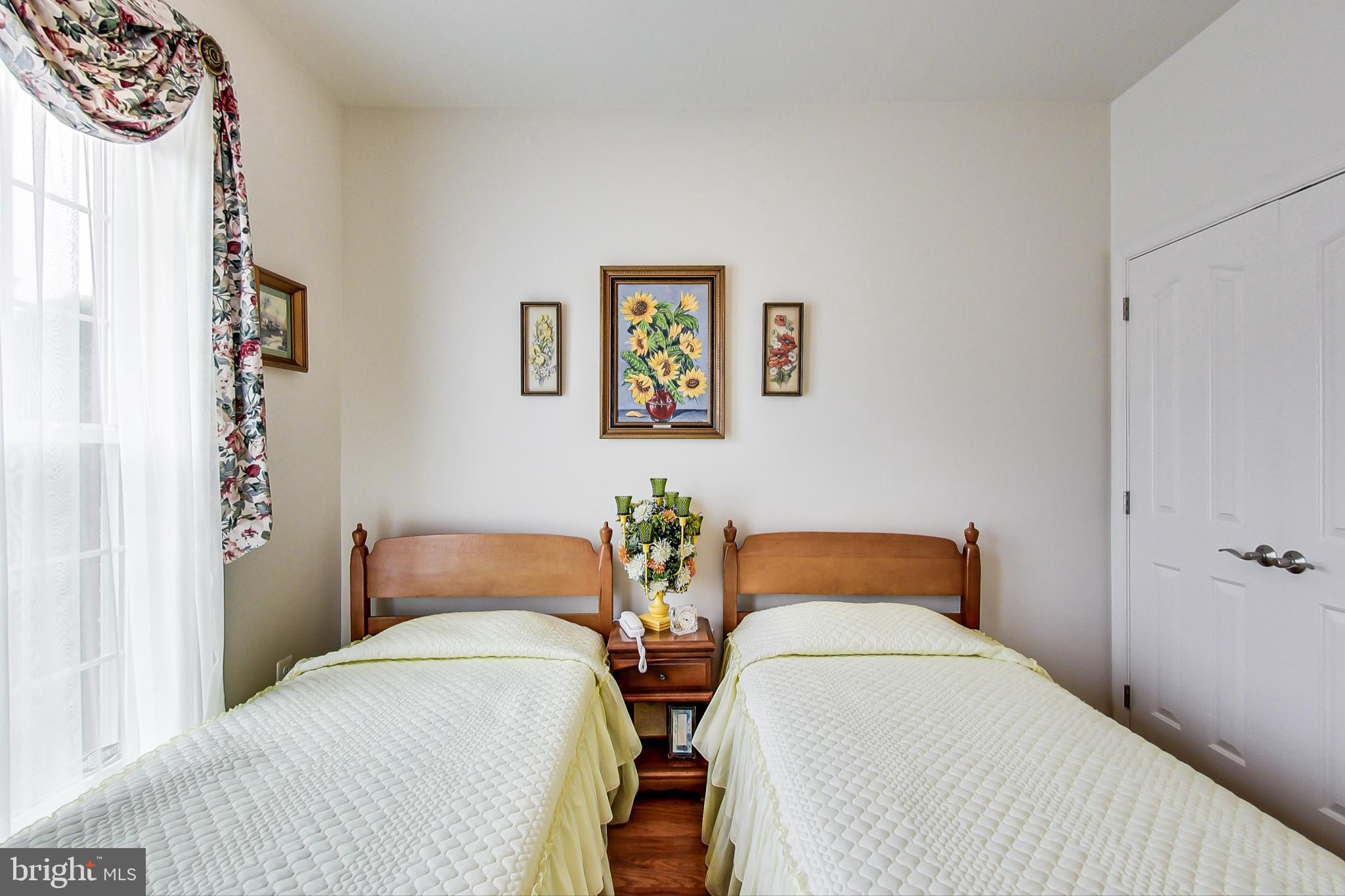 HAWTHORNE GREENE - Residential