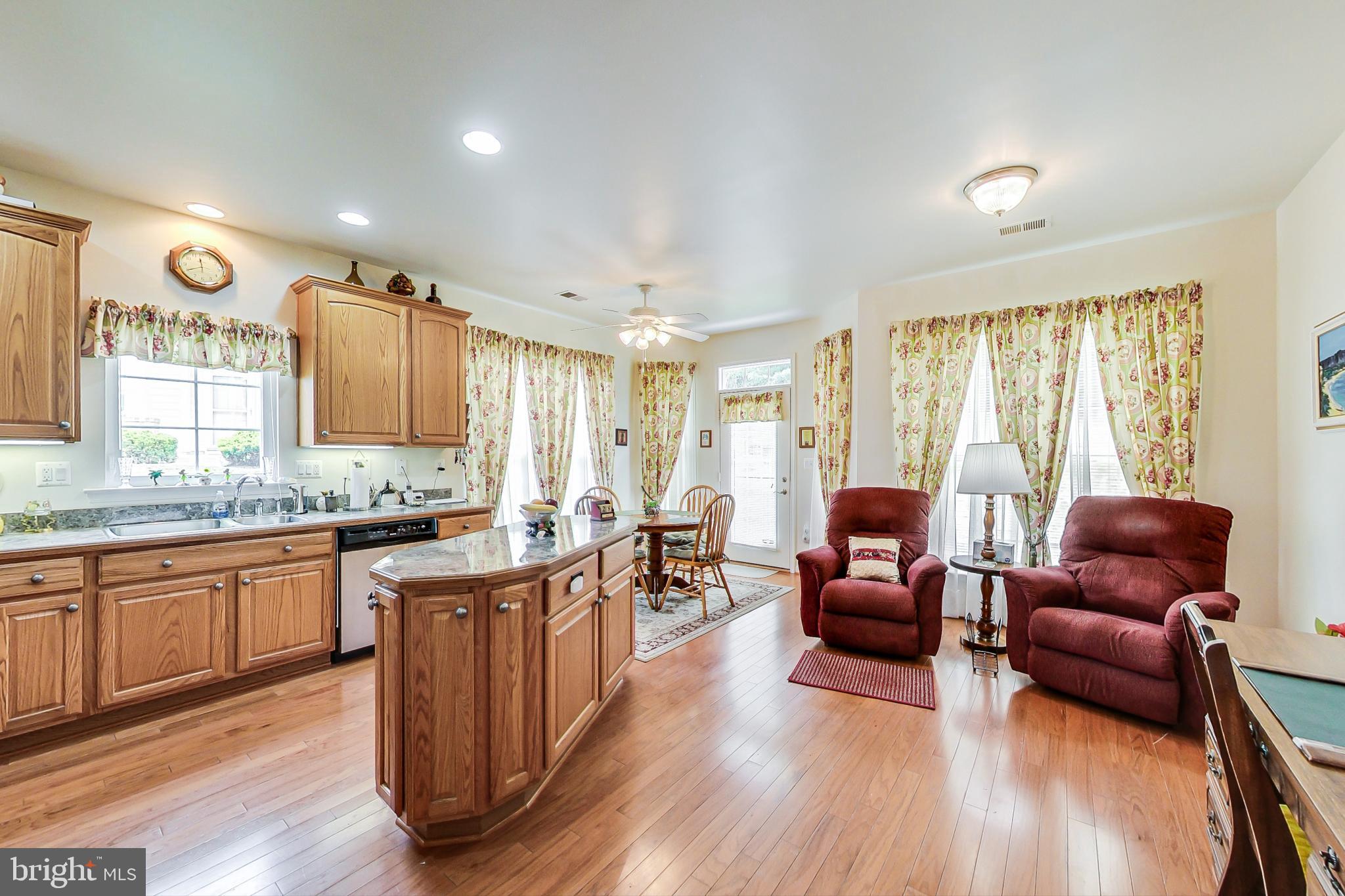 HAWTHORNE GREENE - Residential