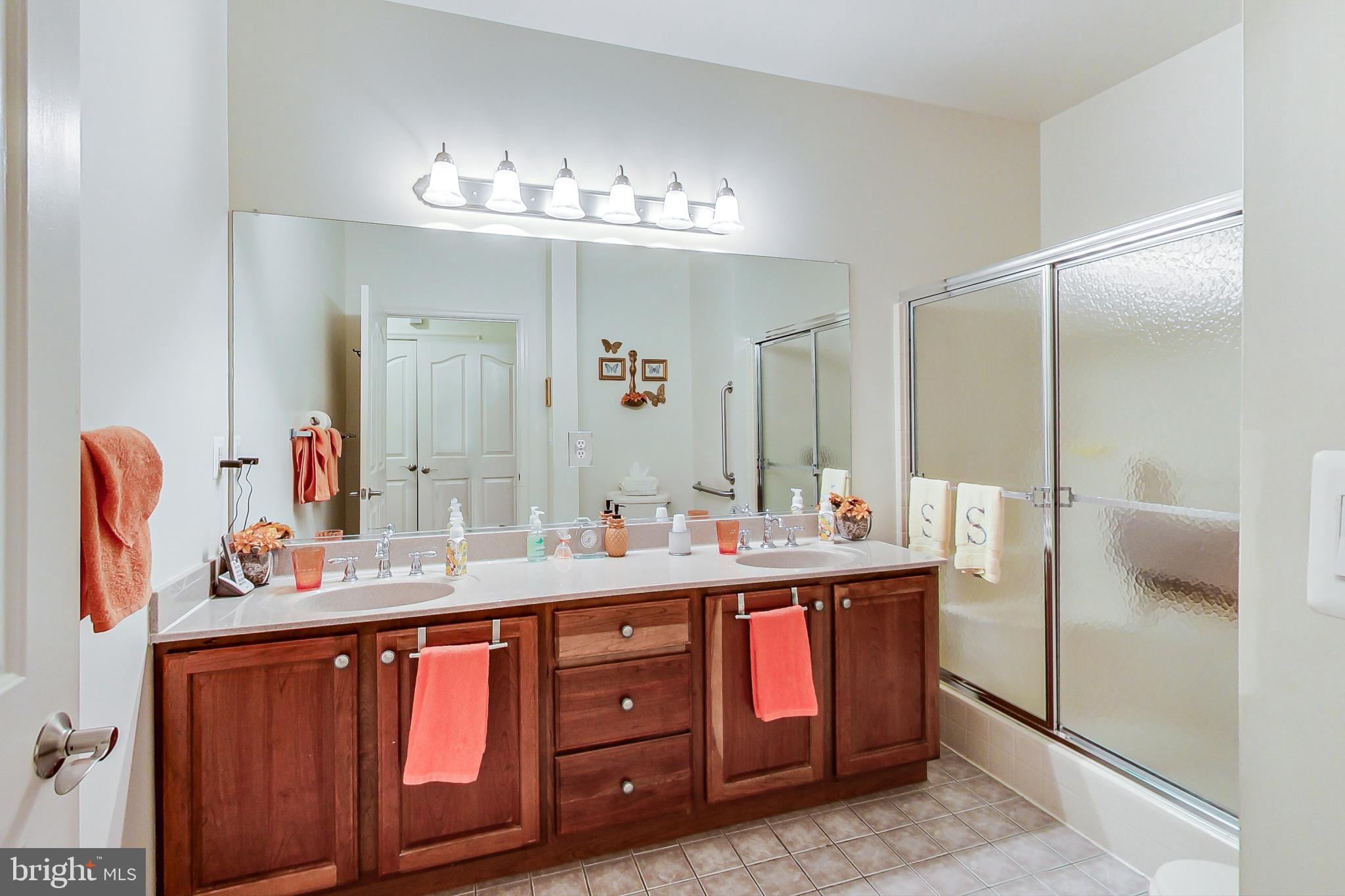 HAWTHORNE GREENE - Residential