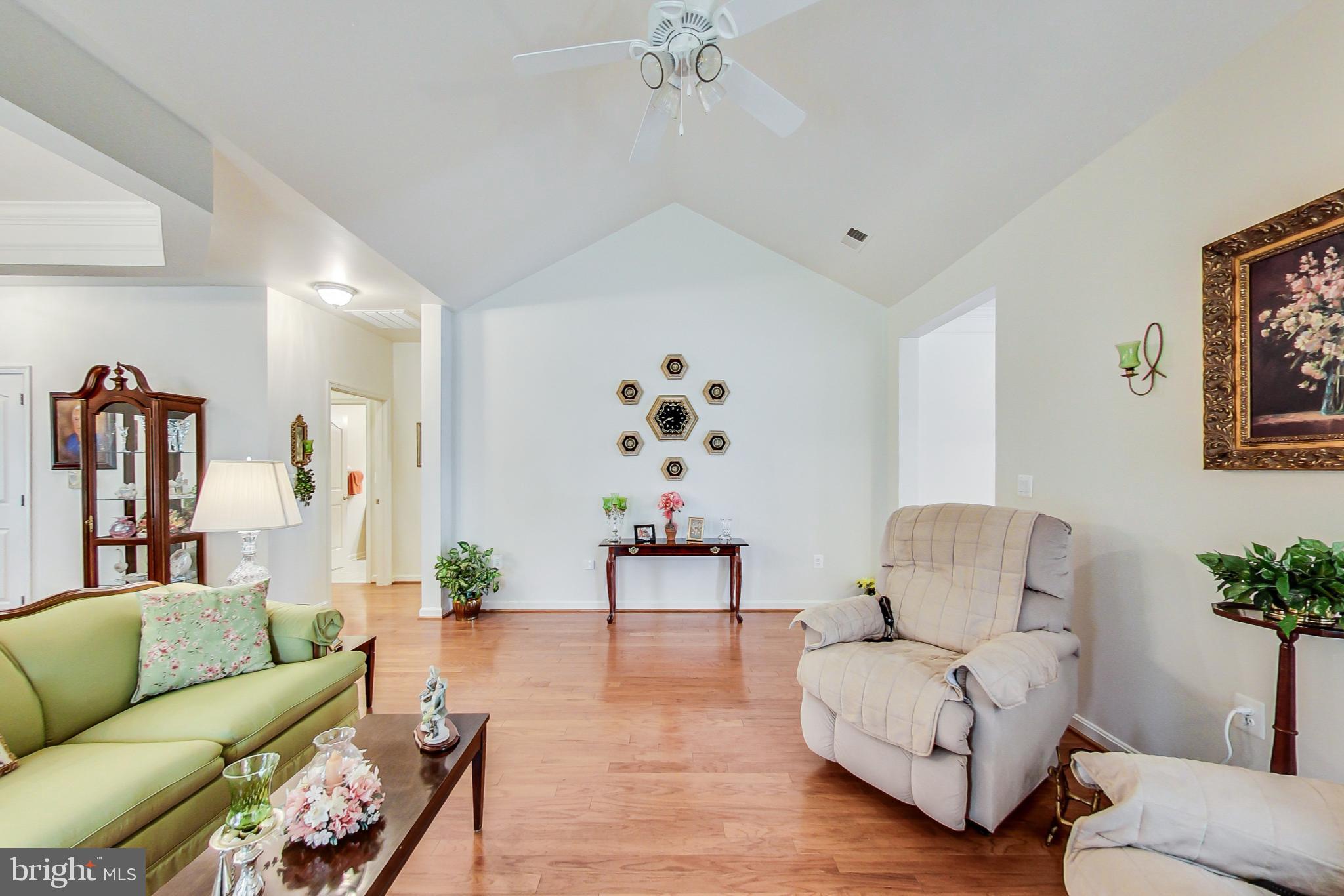 HAWTHORNE GREENE - Residential