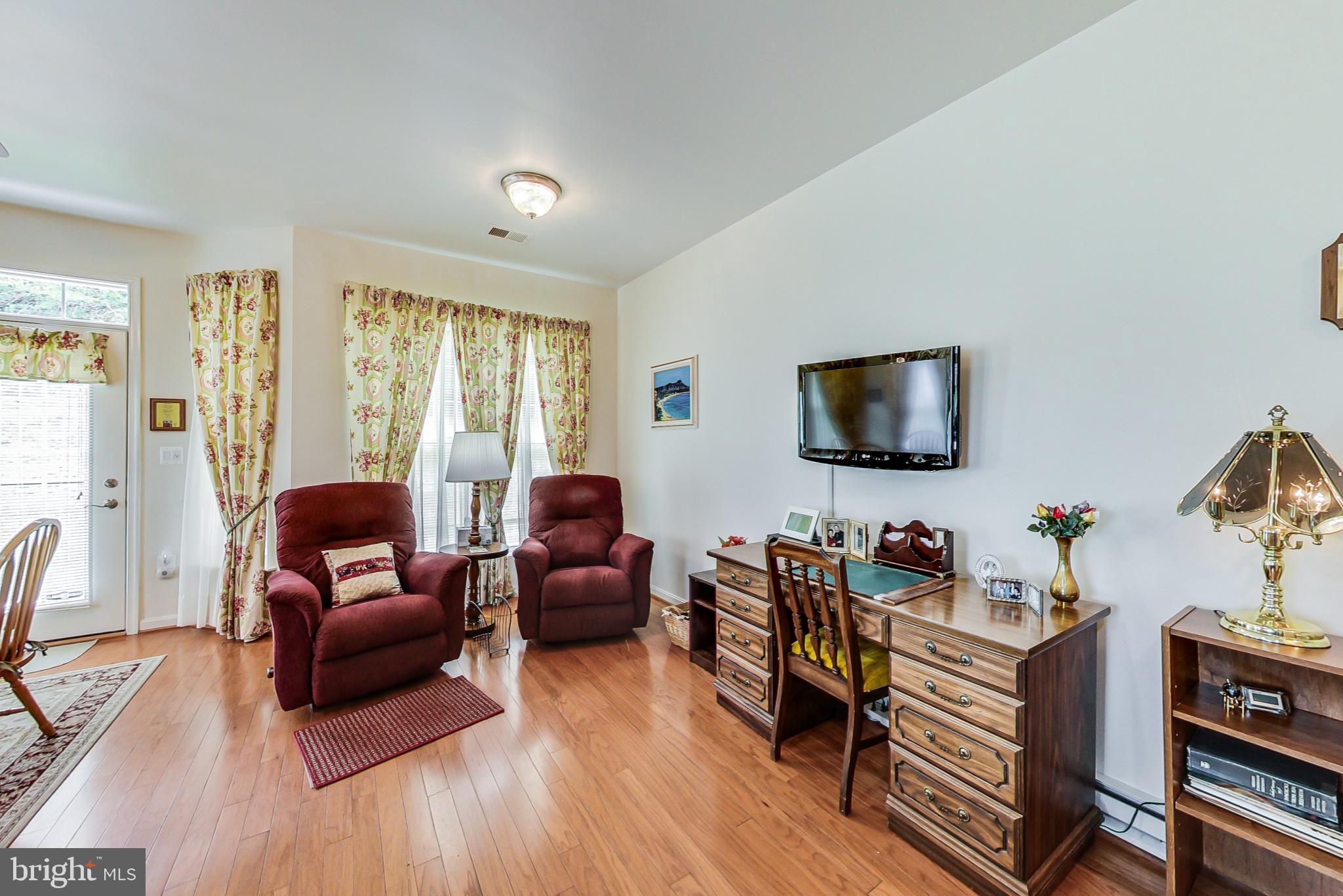 HAWTHORNE GREENE - Residential