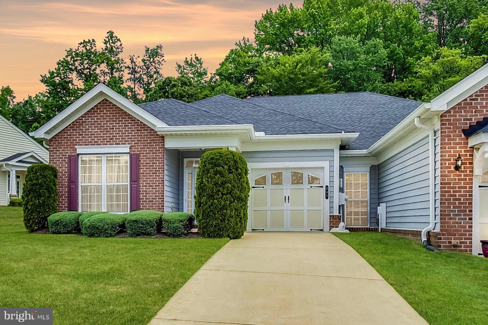 HAWTHORNE GREENE - Residential