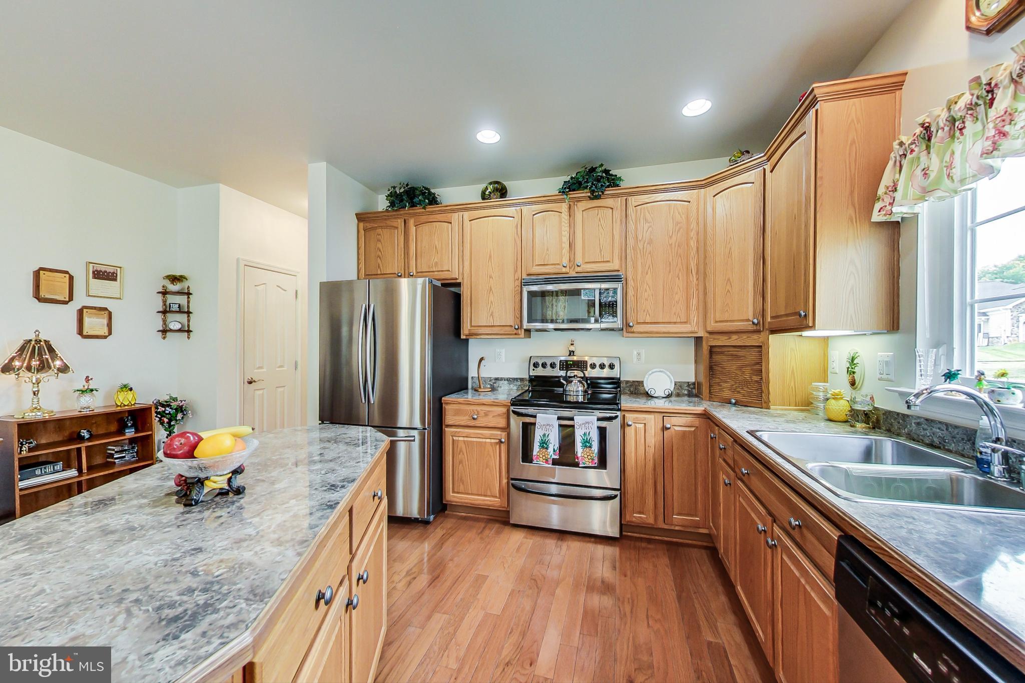 HAWTHORNE GREENE - Residential