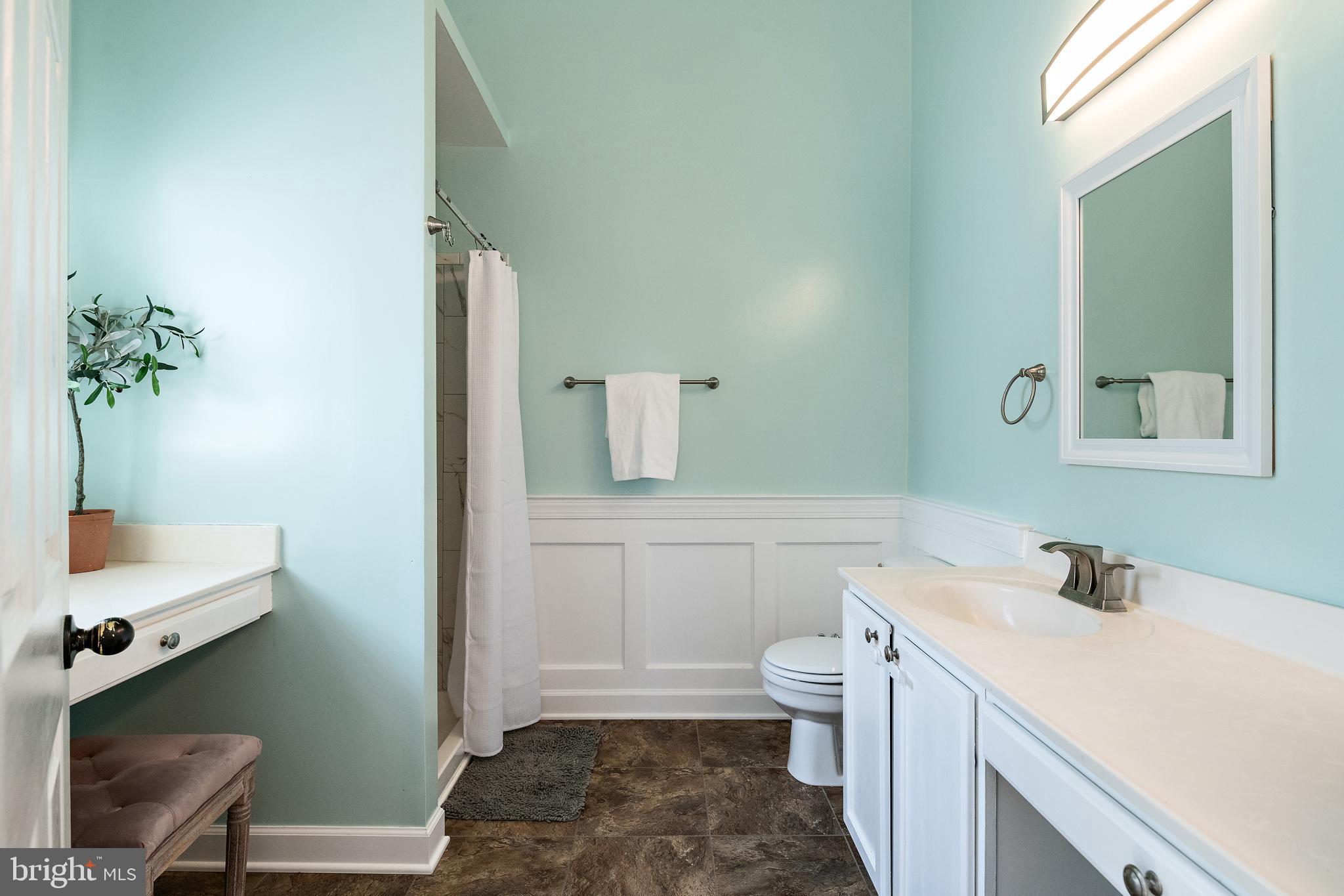 FALCON CREST - Residential