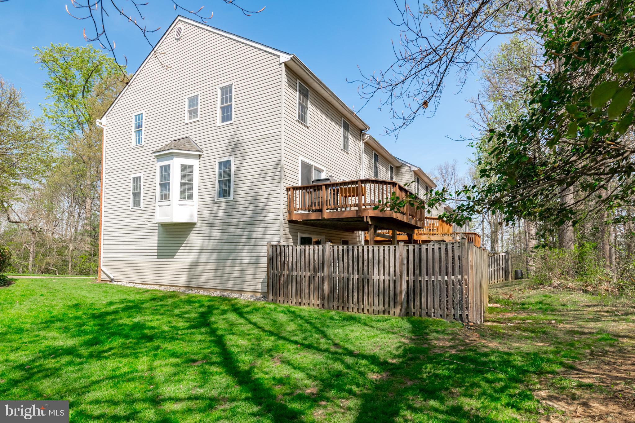 FALCON CREST - Residential