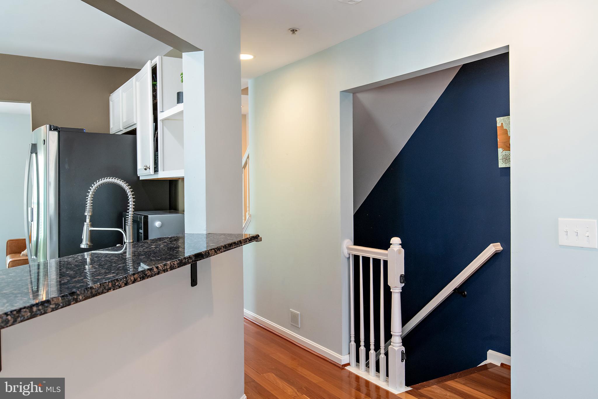 FALCON CREST - Residential