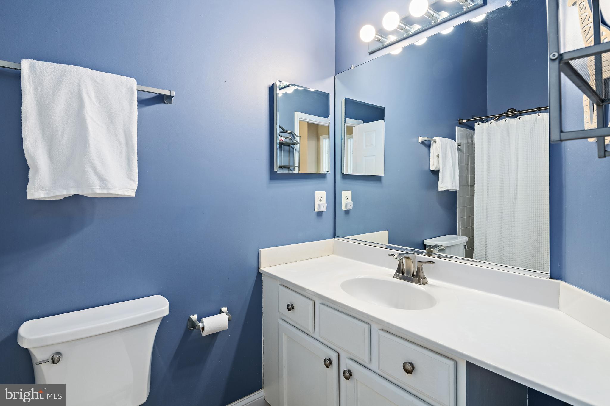 FALCON CREST - Residential