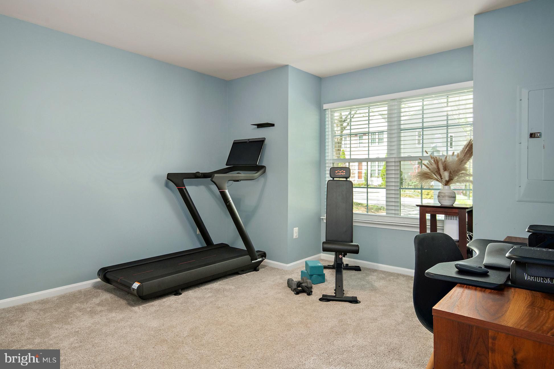 FALCON CREST - Residential