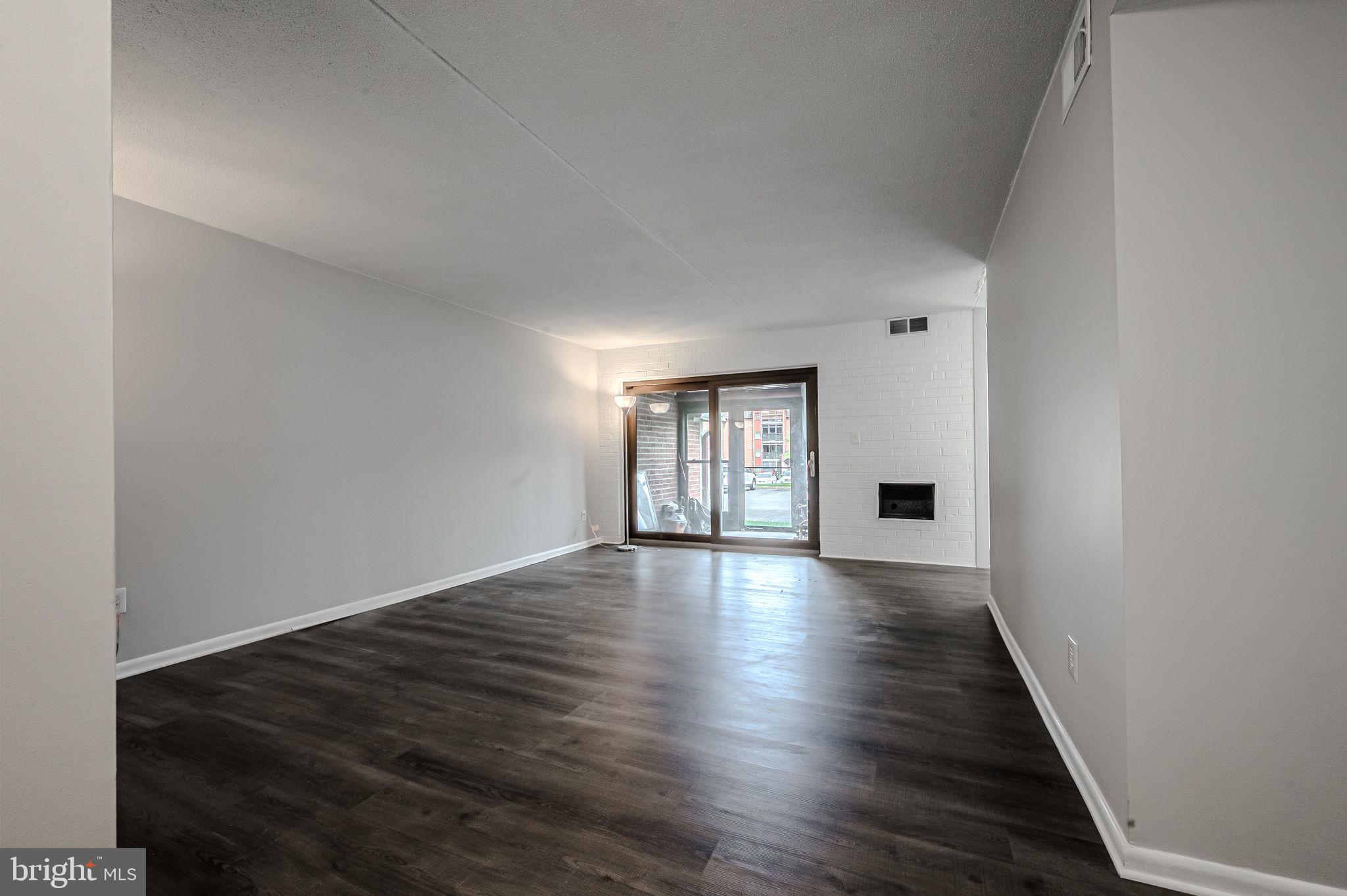 3600 RUSTIC LANE 211