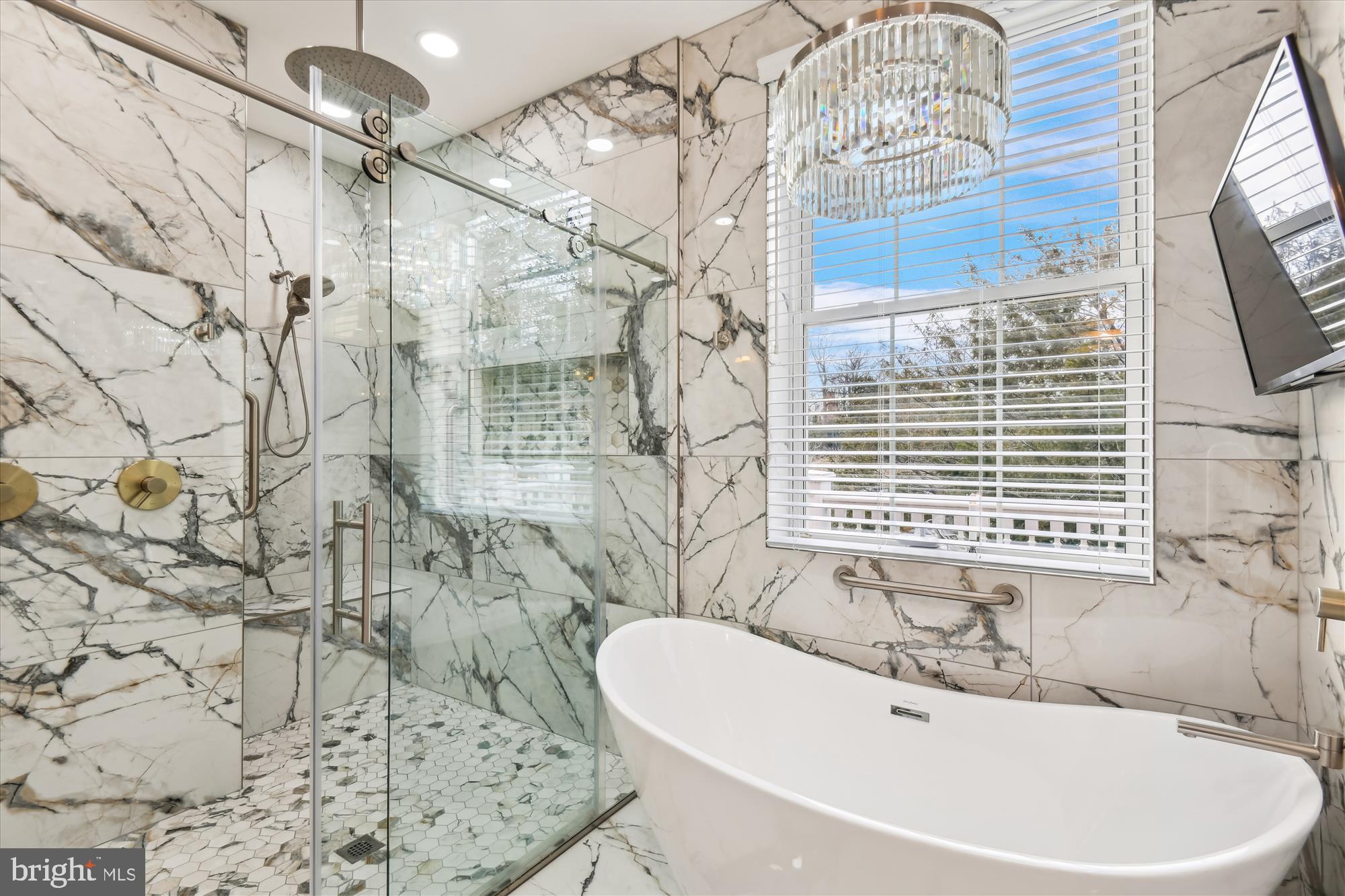 TUSCANY-CANTERBURY - Residential