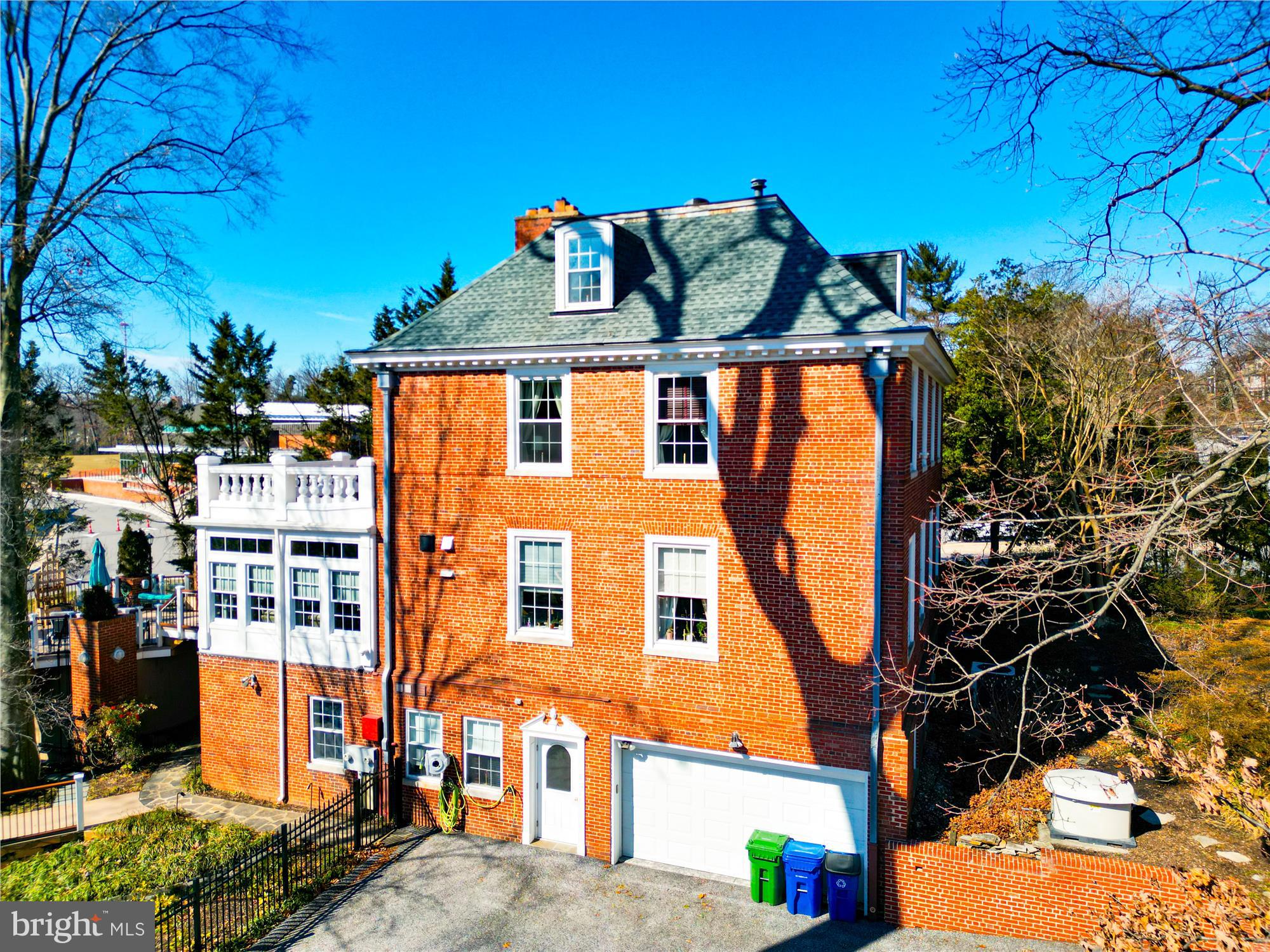 TUSCANY-CANTERBURY - Residential