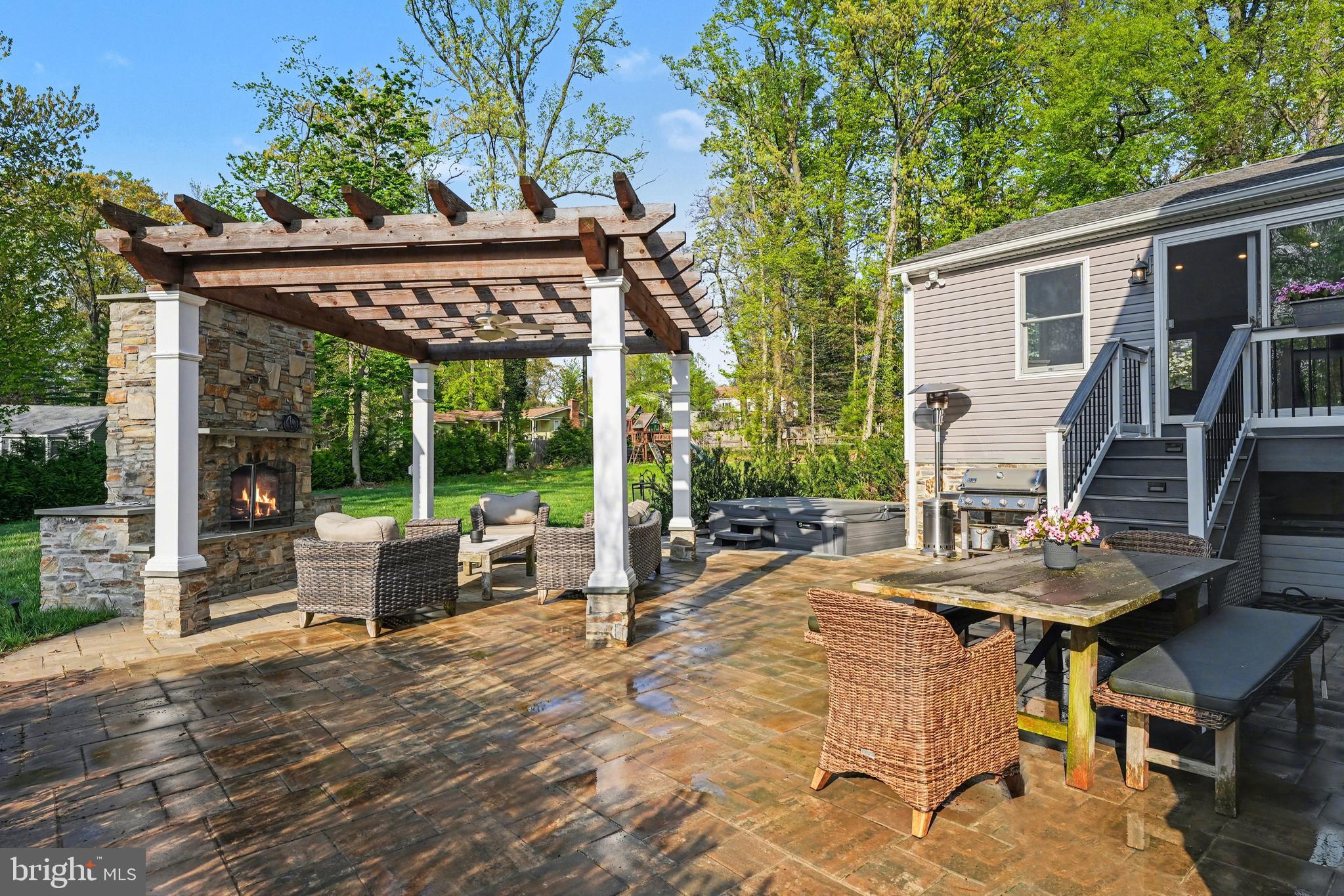 STRAFFORD VILLAGE - Residential