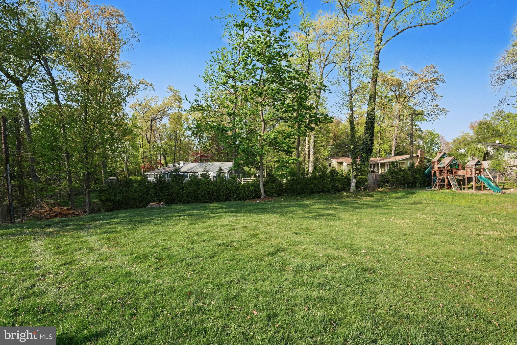 STRAFFORD VILLAGE - Residential