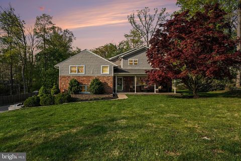 443 WOODCREST ROAD WAYNE PA 19087