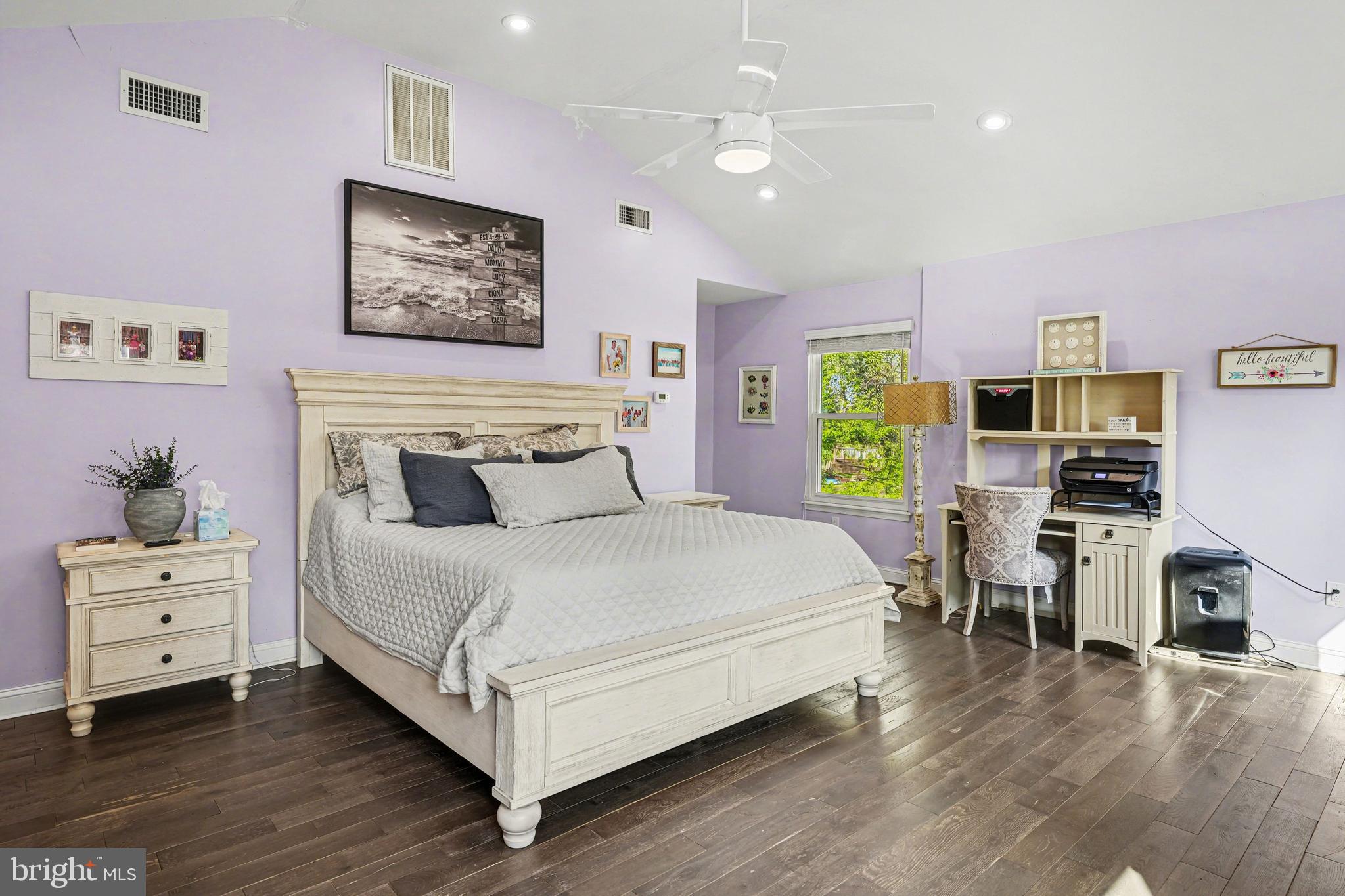 STRAFFORD VILLAGE - Residential