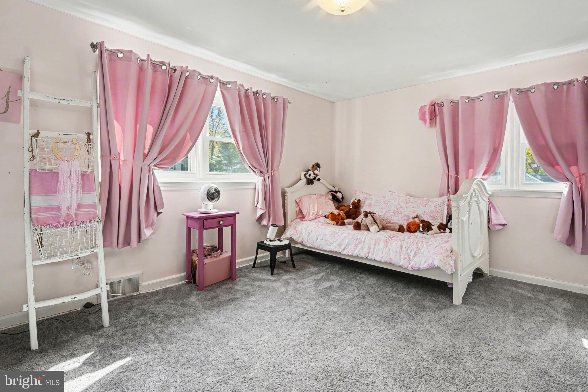 STRAFFORD VILLAGE - Residential