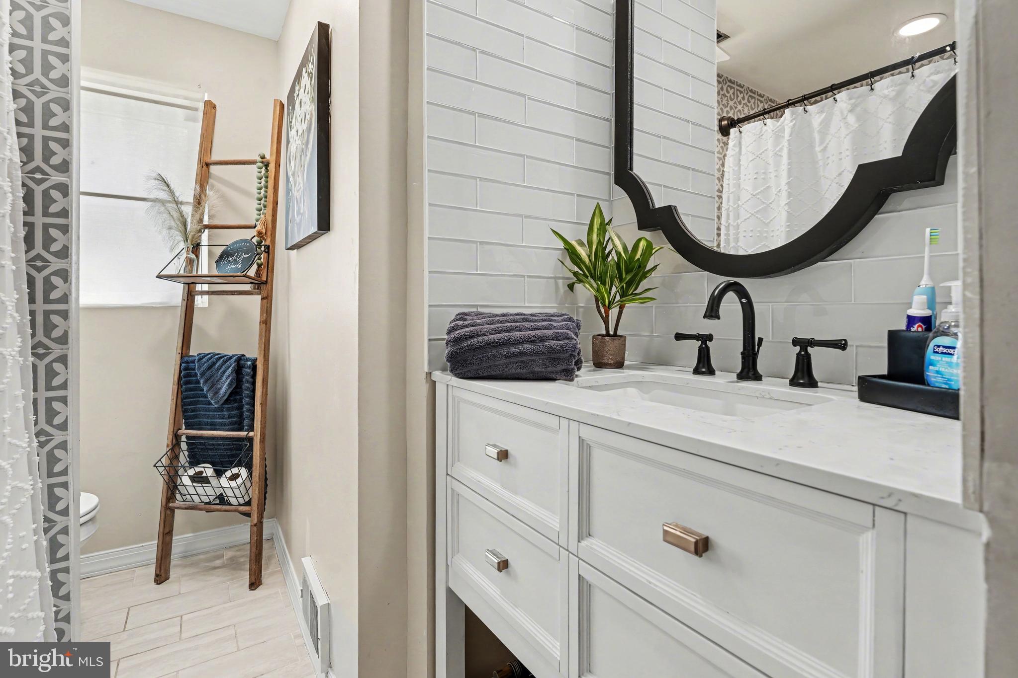 STRAFFORD VILLAGE - Residential