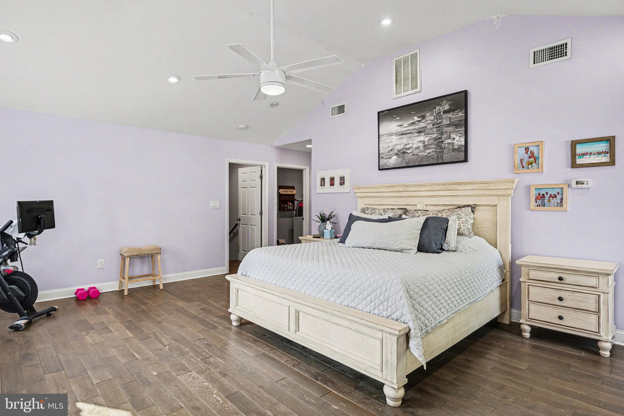 STRAFFORD VILLAGE - Residential