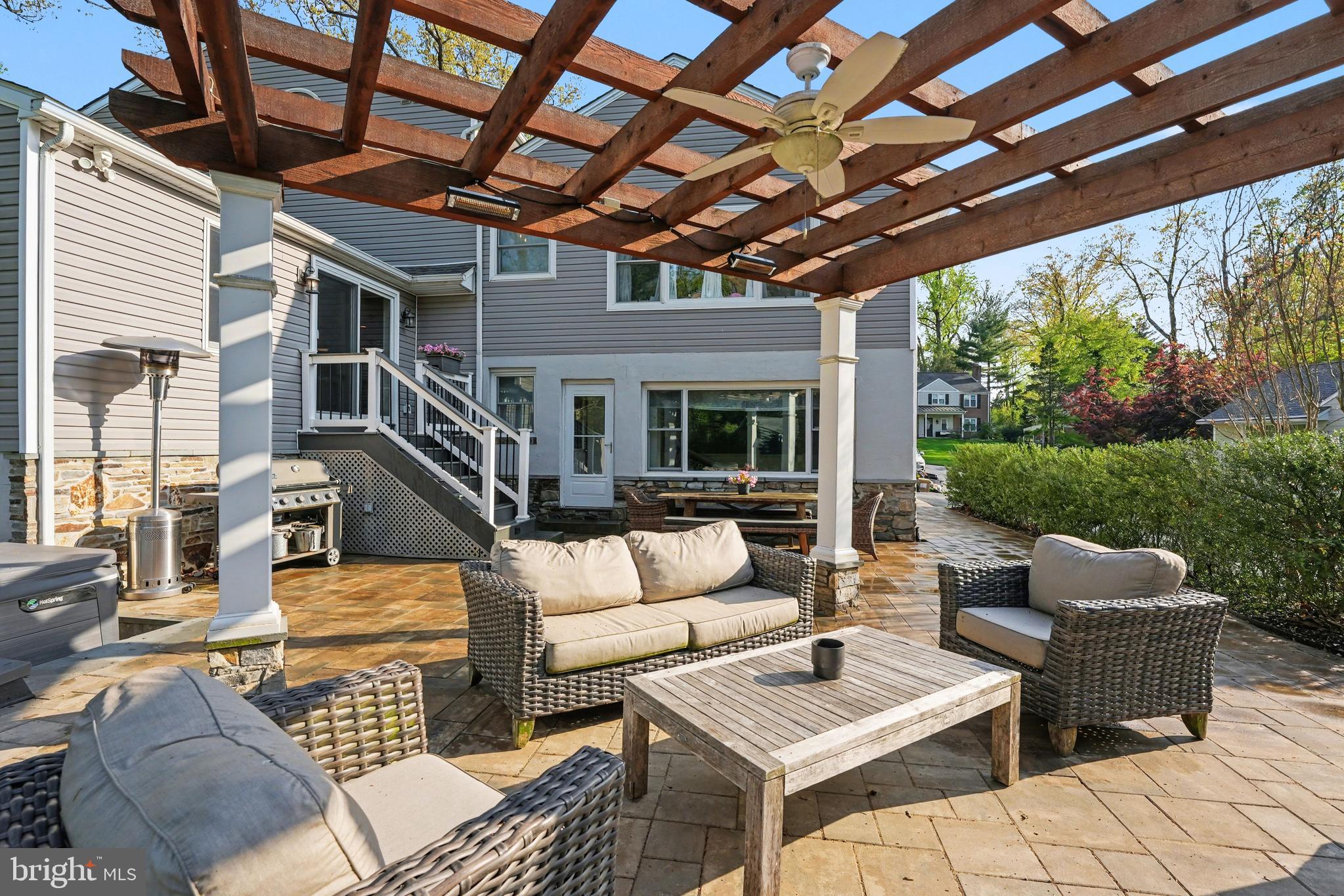 STRAFFORD VILLAGE - Residential