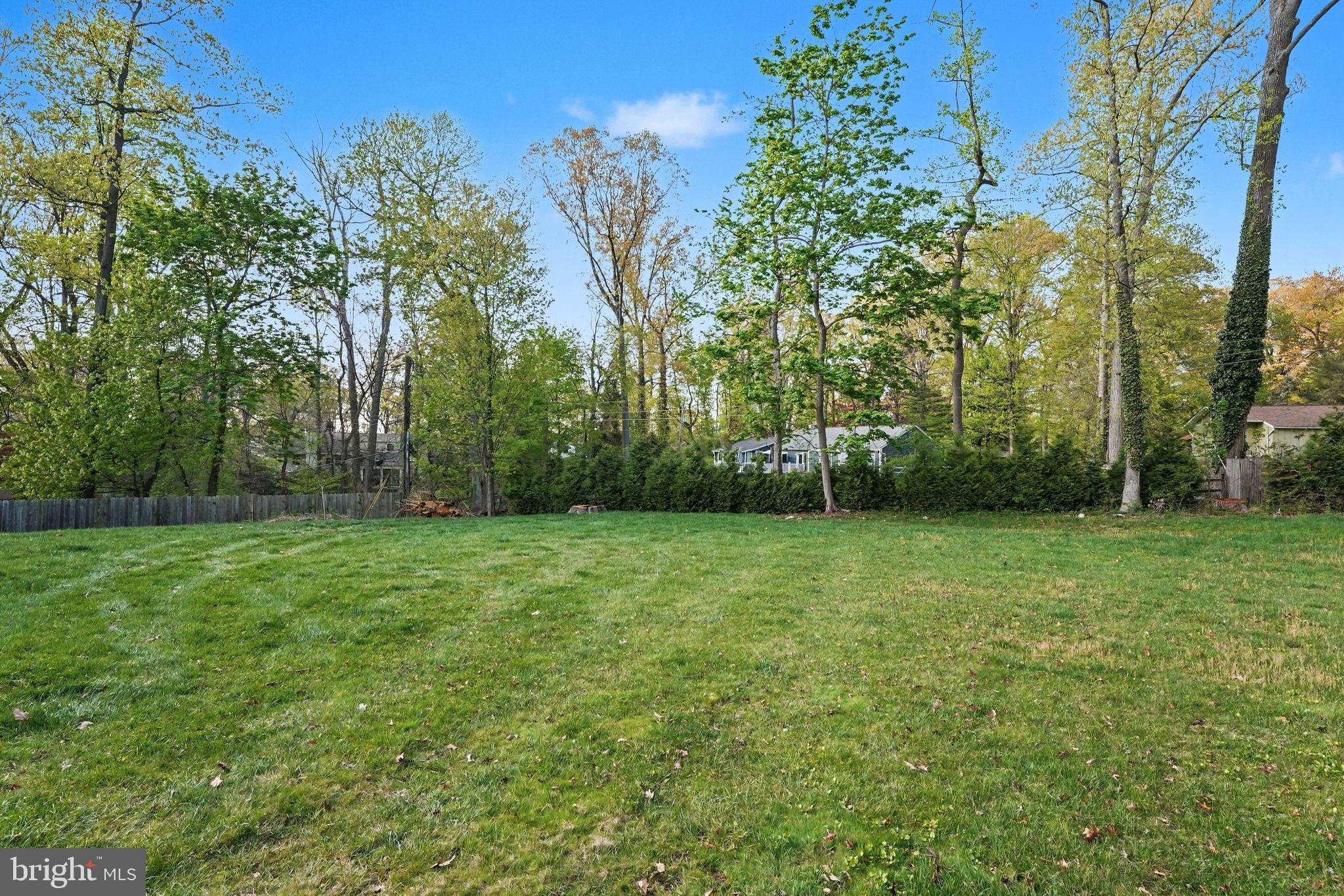 STRAFFORD VILLAGE - Residential