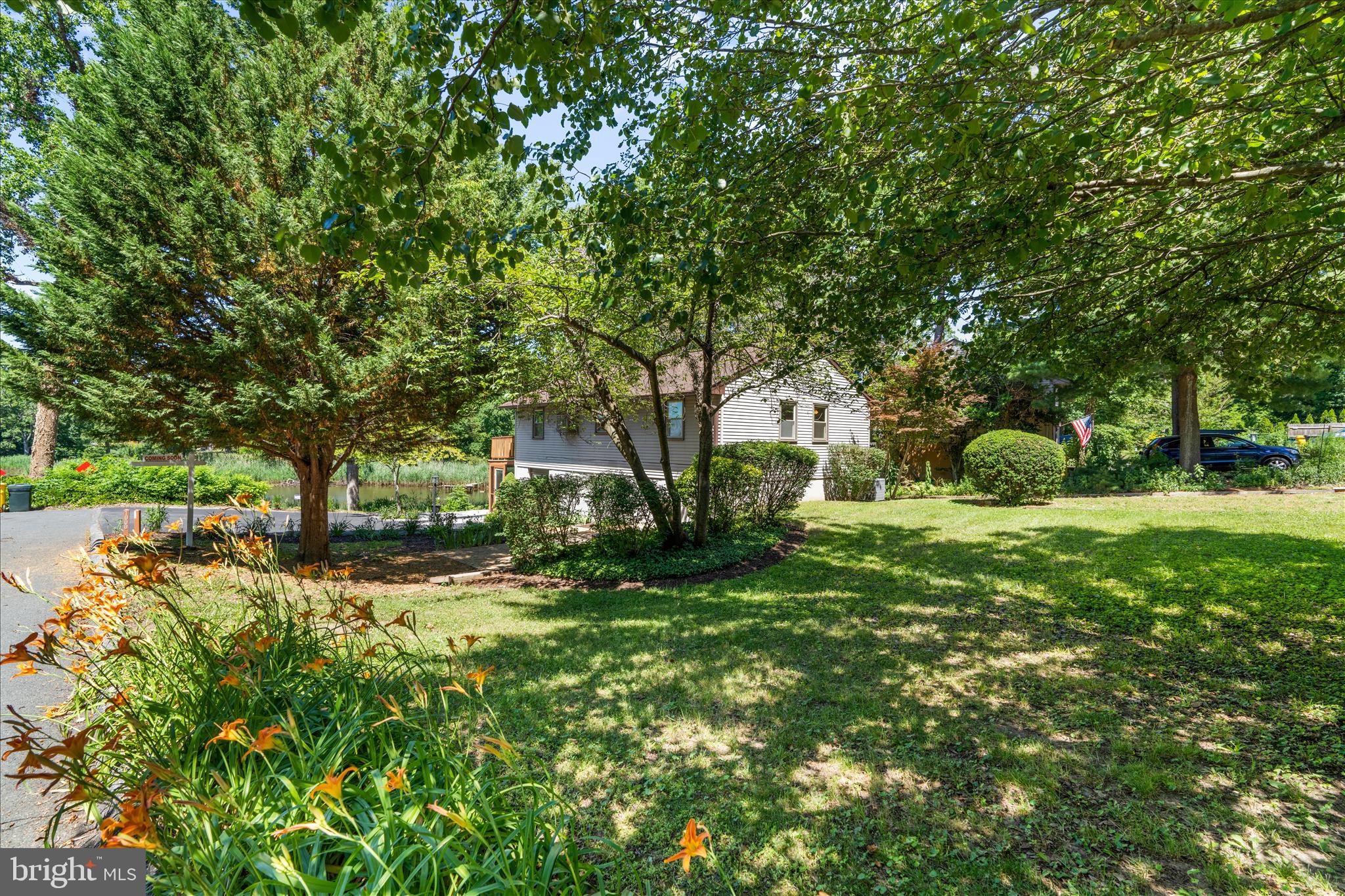 1000 LAKEVIEW LANE