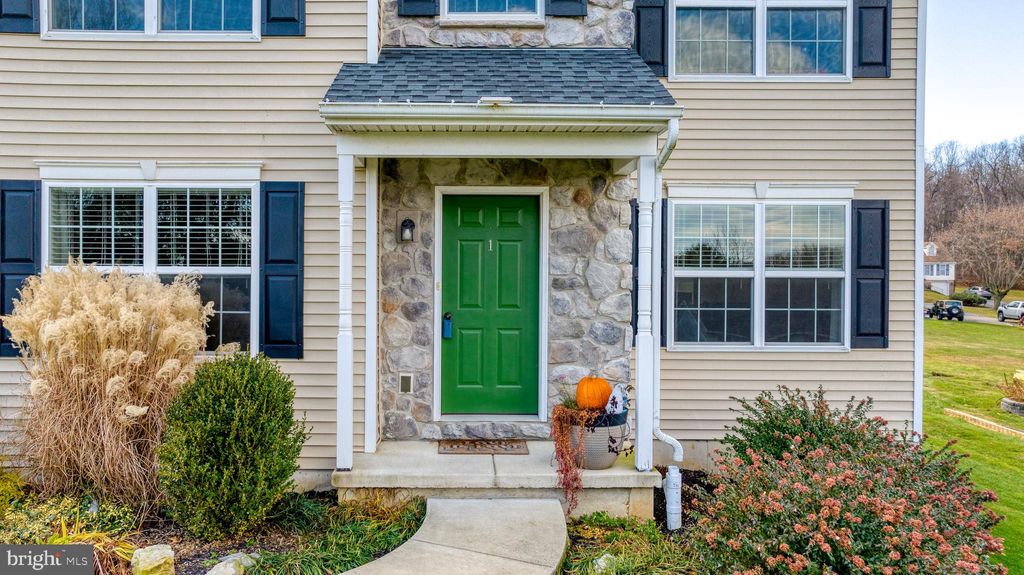 Photo of 1 Echo Valley Drive, New Providence, PA 17560 (MLS # PALA2044326)