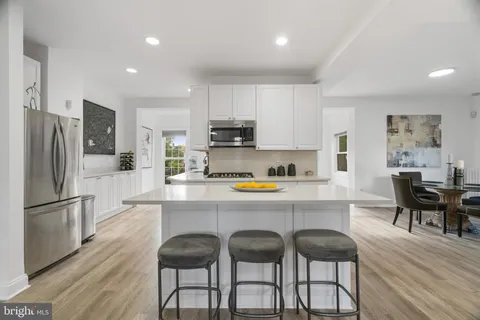 5236 Illinois Avenue NW, Washington, DC 20011 - MLS#: DCDC2175098