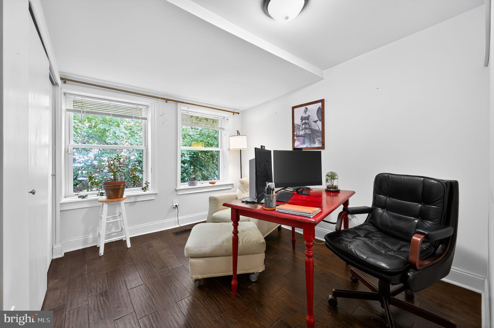 NORRIS SQUARE - Residential Lease