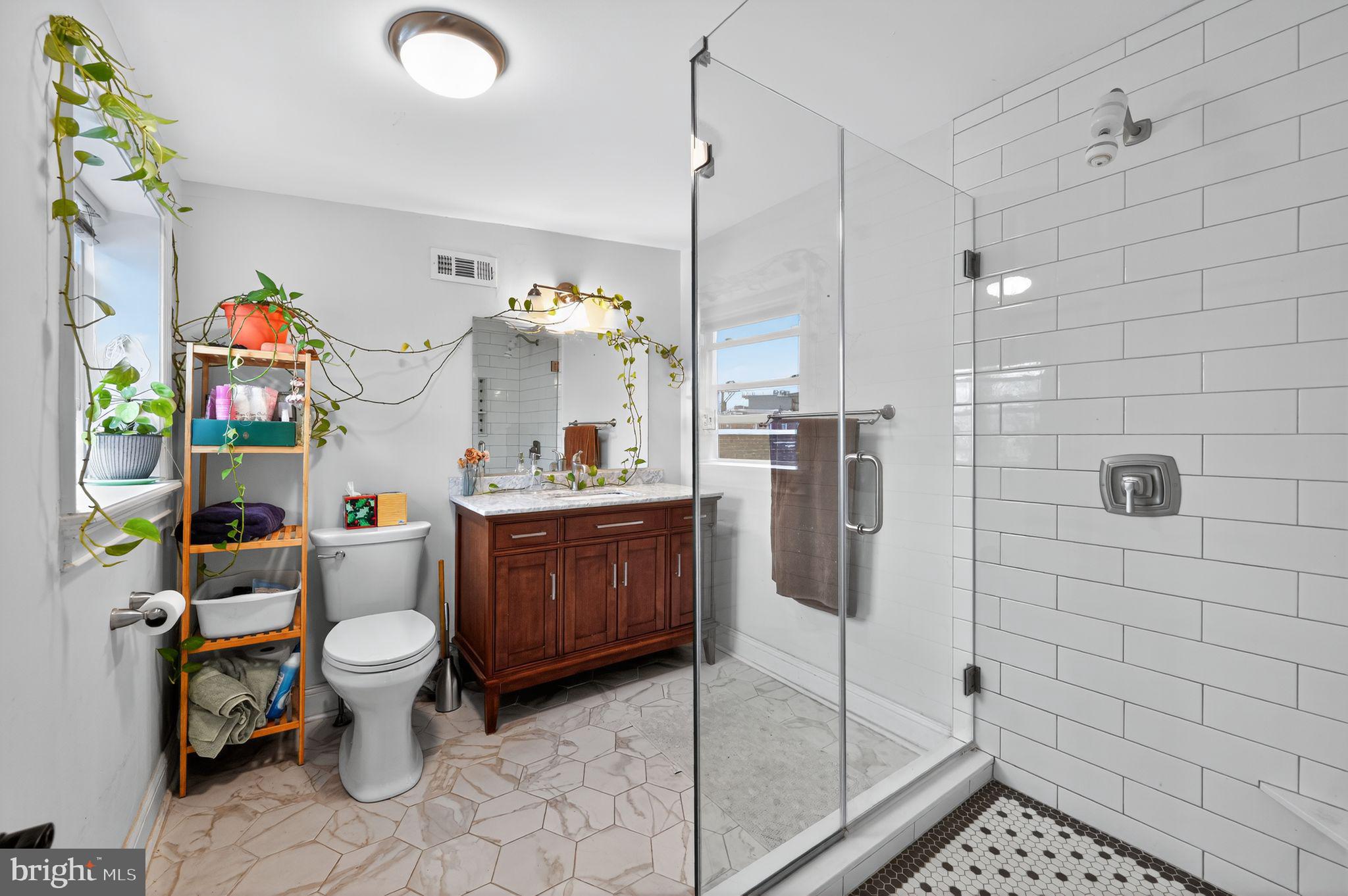 NORRIS SQUARE - Residential Lease