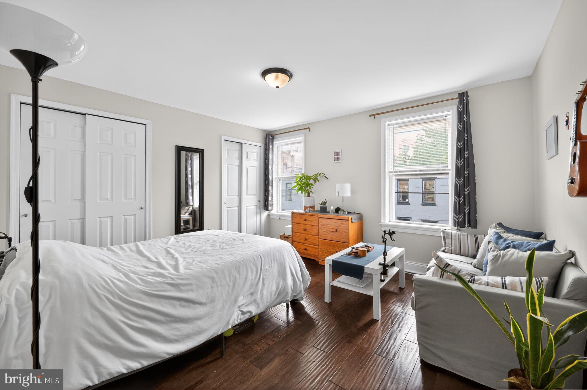 NORRIS SQUARE - Residential Lease