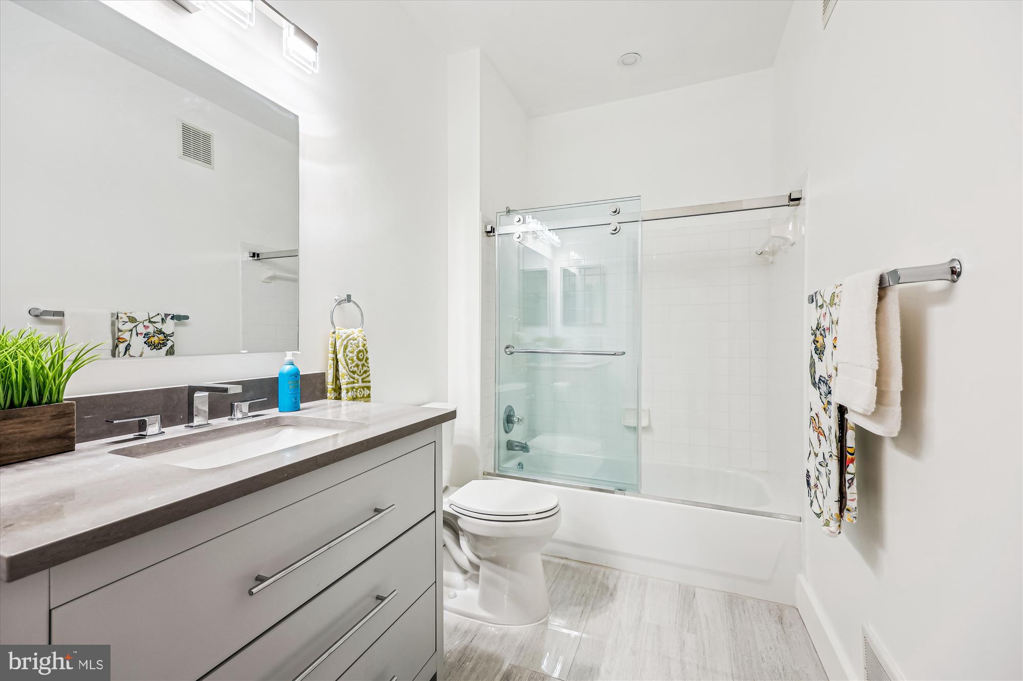 KENTLANDS - Residential