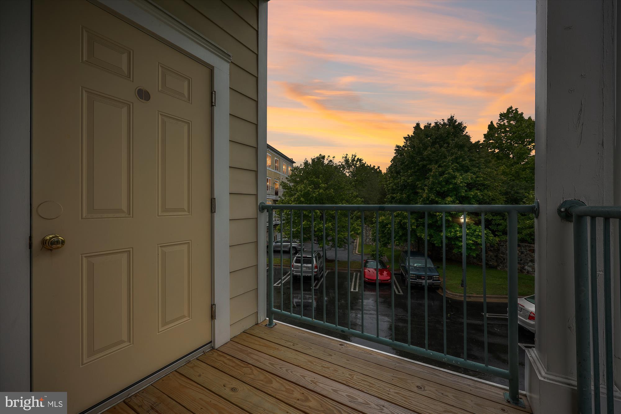 KENTLANDS - Residential